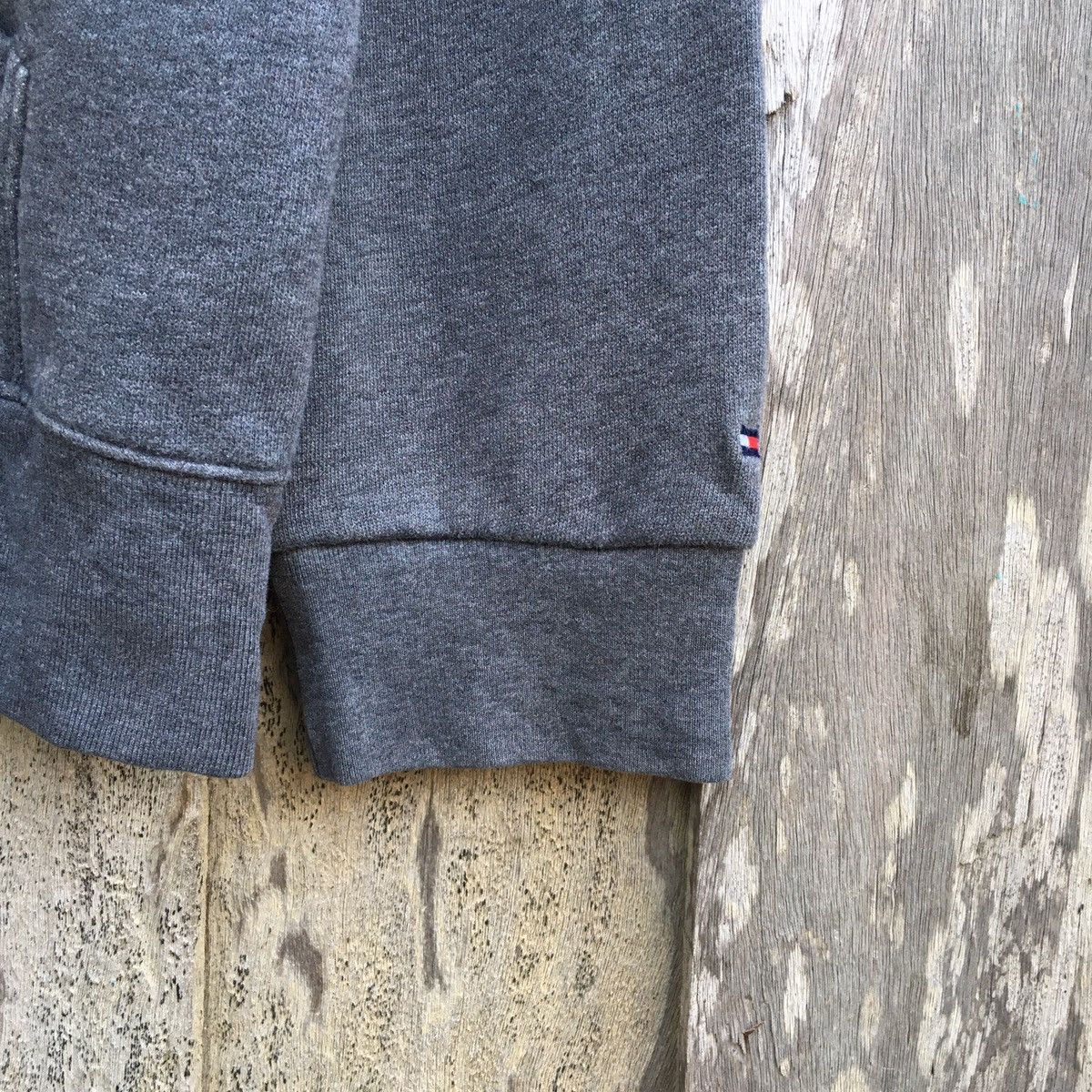 Designer × Tommy Hilfiger Tommy Hilfiger Spell Out Hoodie Sweatshirt Size US L / EU 52-54 / 3 - 5 Thumbnail