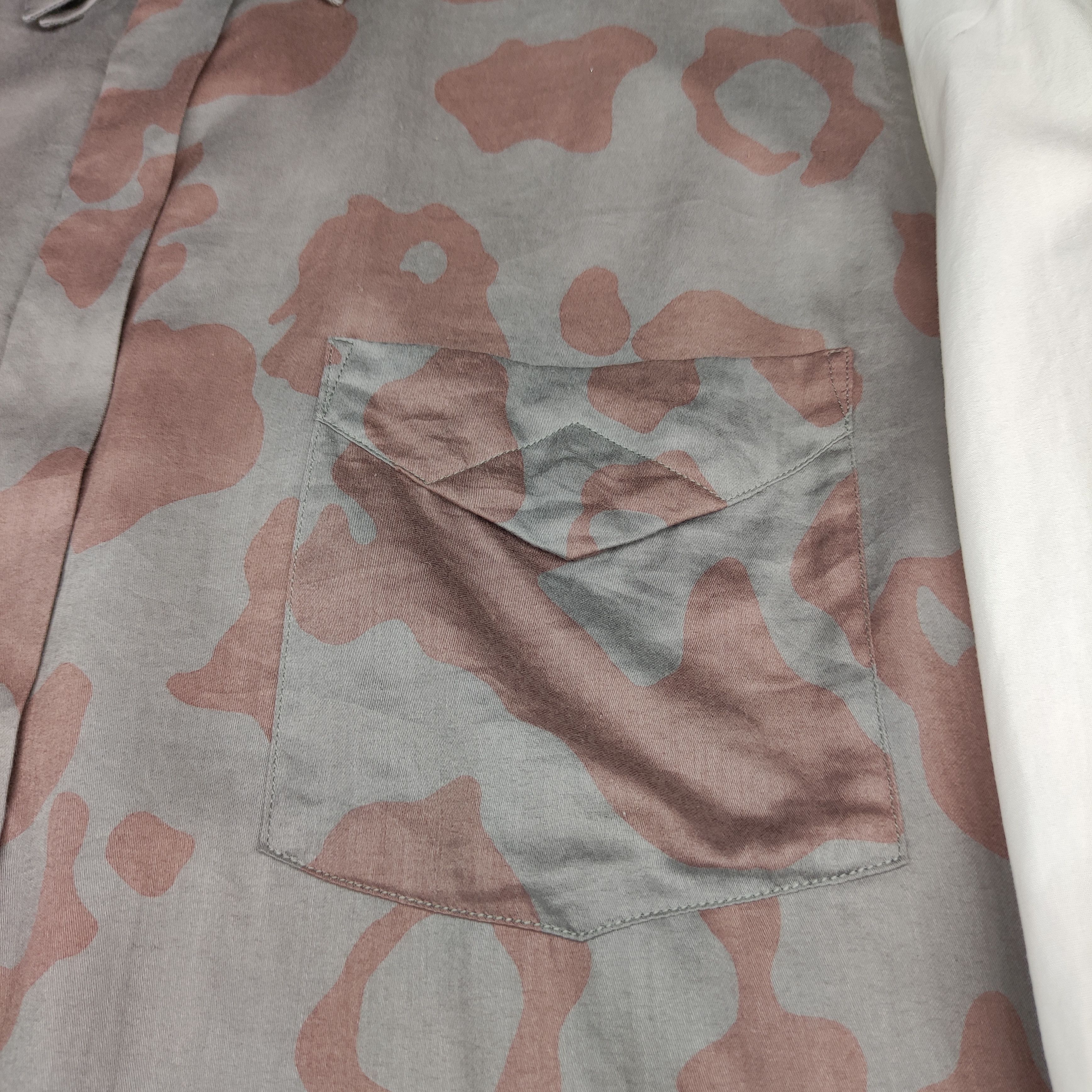 Yohji Yamamoto a83 Yohji Yamamoto shirt button Size US L / EU 52-54 / 3 - 9 Thumbnail