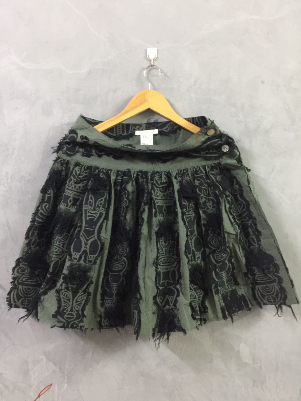 Pleats Please Issey Miyake Pleats Please - Floral Mini Skirt Size 29" - 2 Thumbnail