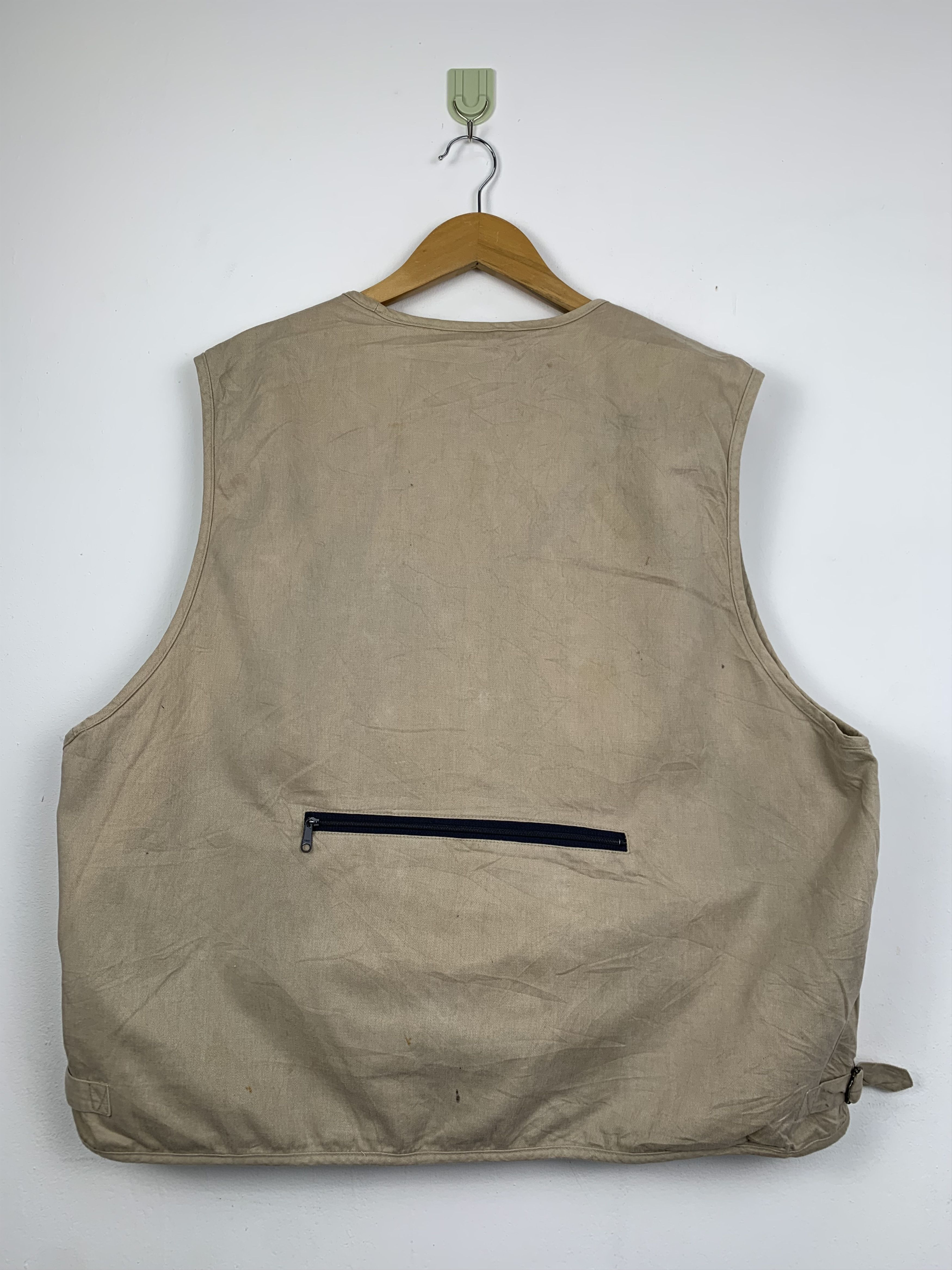 Japanese Brand Vintage WILD LAND Khaki Zip Multi Pocket vests Size US M / EU 48-50 / 2 - 8 Thumbnail