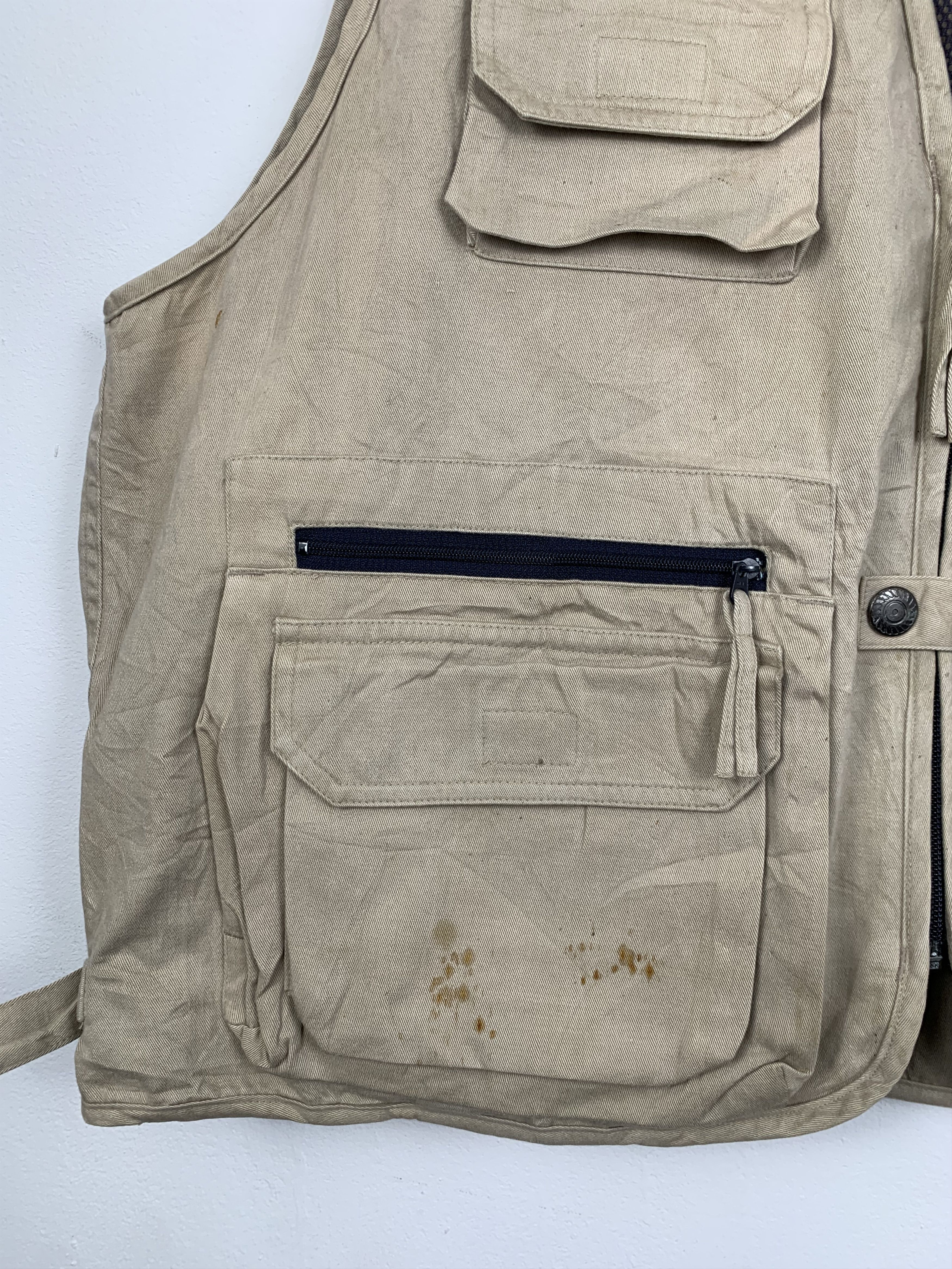 Japanese Brand Vintage WILD LAND Khaki Zip Multi Pocket vests Size US M / EU 48-50 / 2 - 5 Thumbnail
