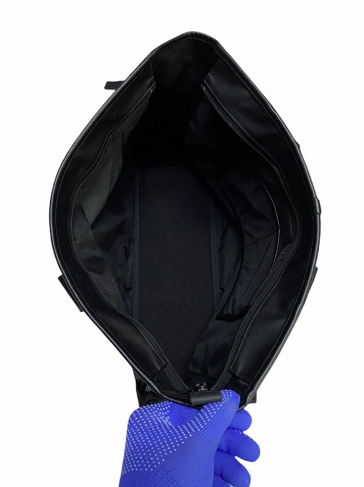 Issey Miyake × Japanese Brand Issey Miyake Im Product Tote Bag (Waterproof) Size ONE SIZE - 25 Thumbnail