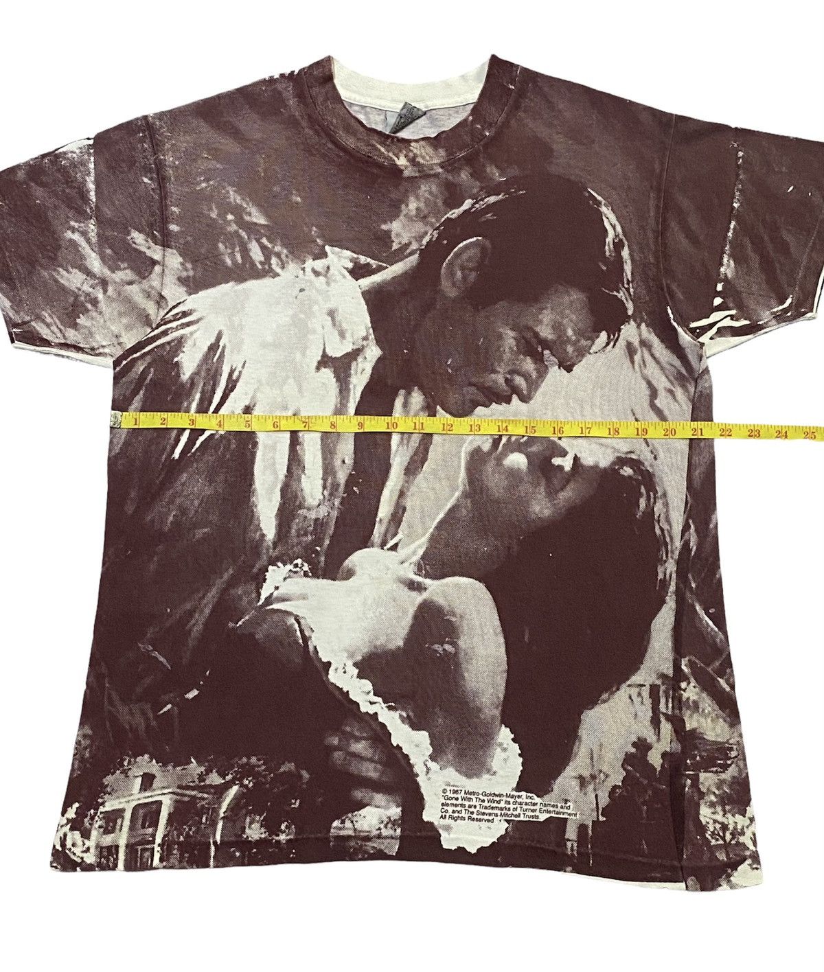 Vintage Vintage 90s Gone With The Wind Full Print Movie Shirt Size US L / EU 52-54 / 3 - 4 Thumbnail