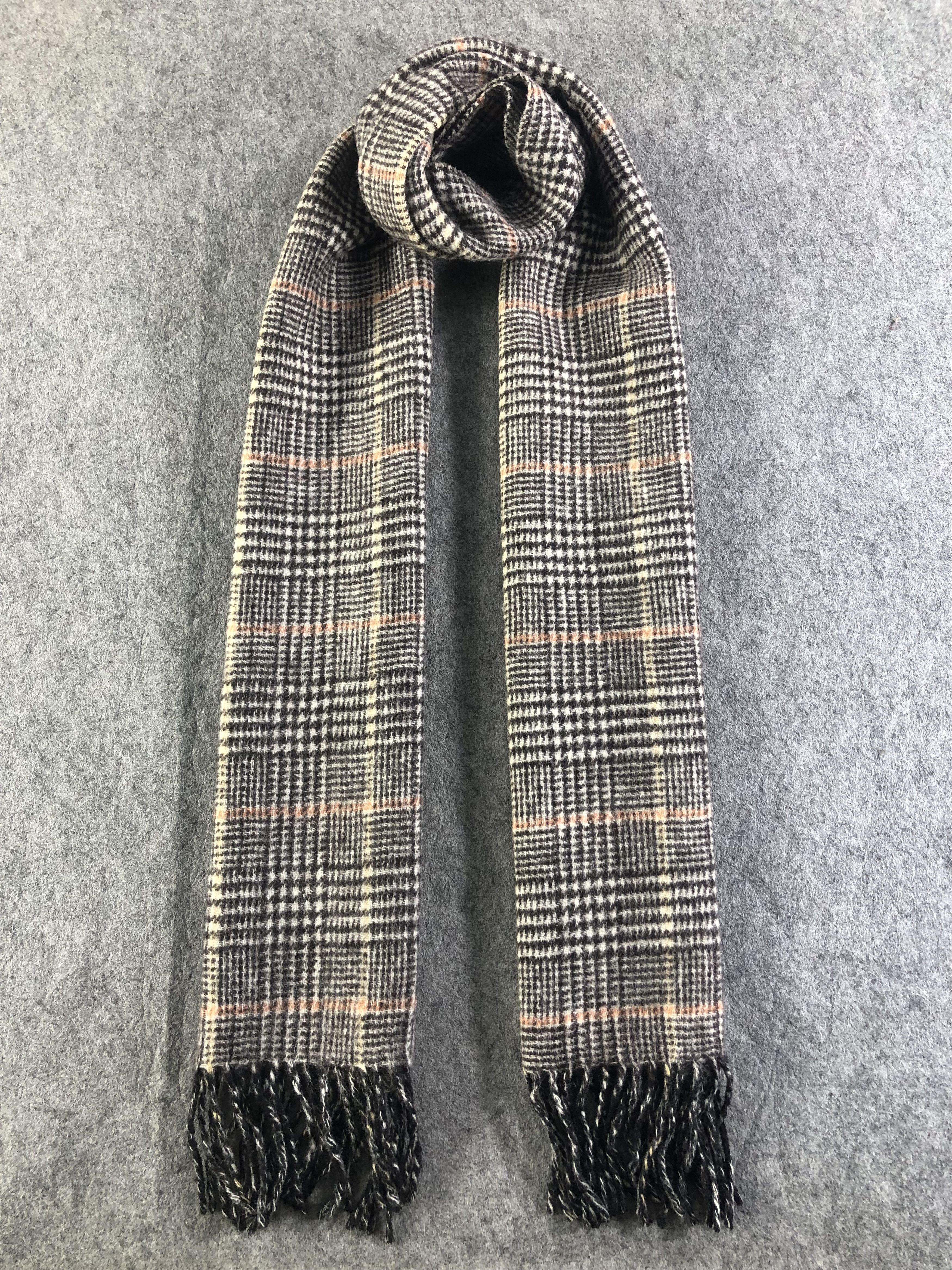 Takeo Kikuchi Takeo Kikuchi Scarf / Muffler / Neckwear Size ONE SIZE - 1 Thumbnail