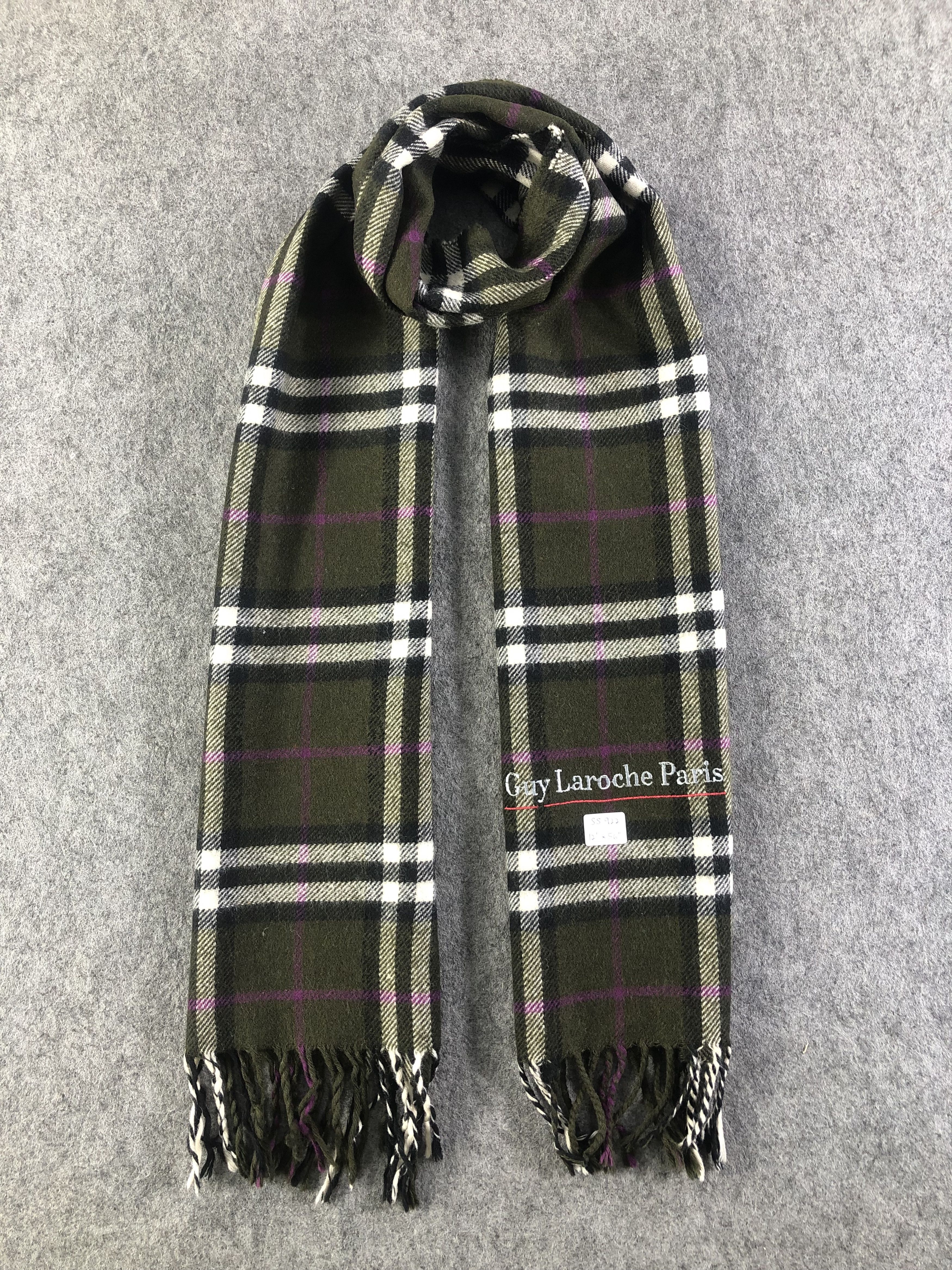 Guy Laroche Guy Laroche Scarf / Muffler / Neckwear Size ONE SIZE - 1 Thumbnail