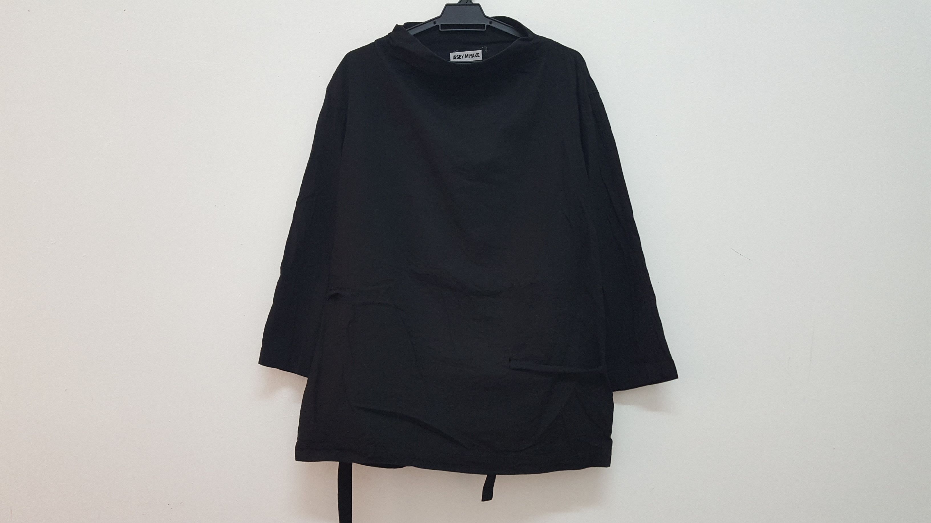 Issey Miyake GRAIL 🔥🔥🔥 ISSEY MIYAKE LONG SHIRT DRAWSTRING MOCKNECK DESIGN Size US M / EU 48-50 / 2 - 1 Thumbnail