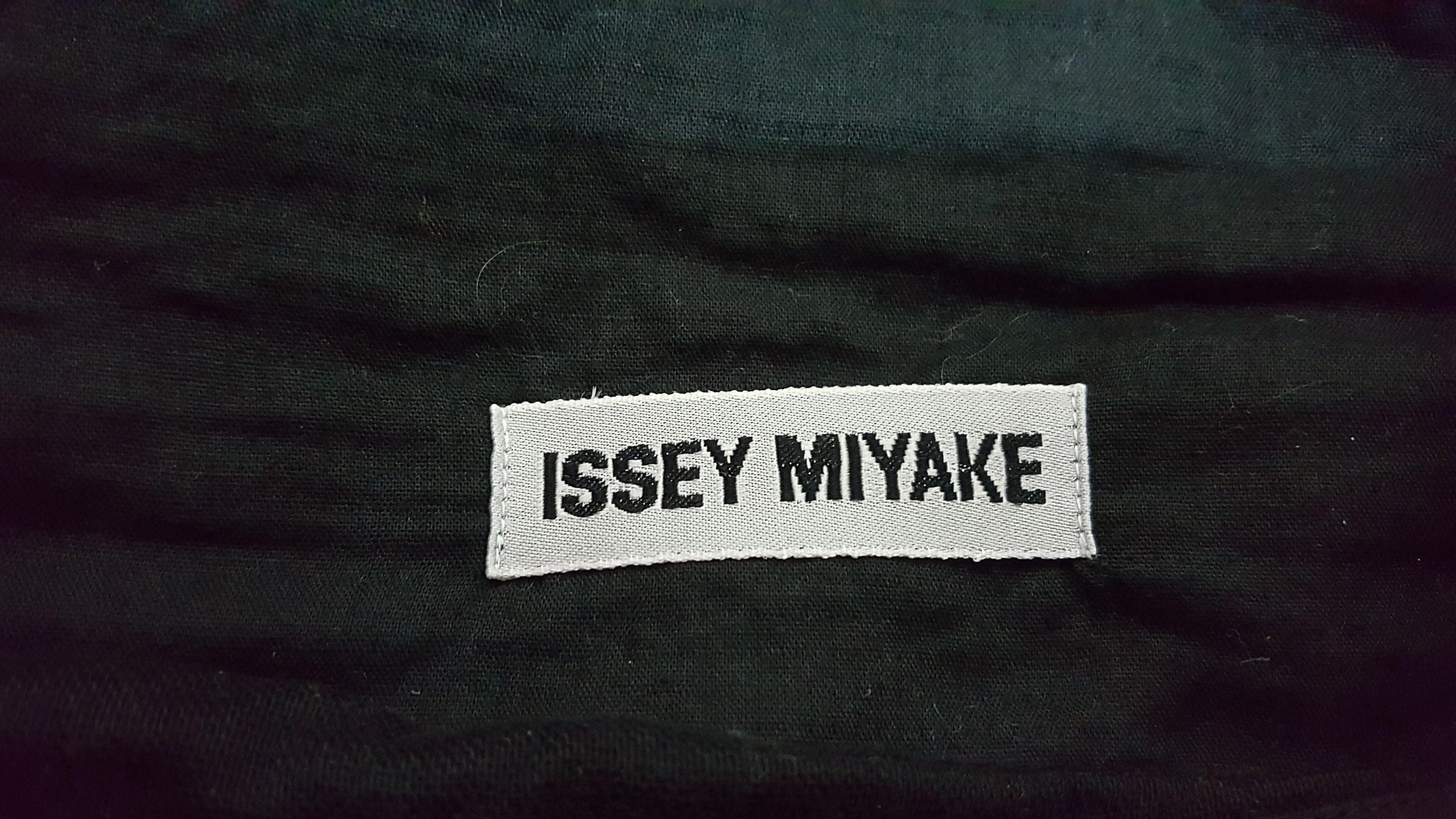 Issey Miyake GRAIL 🔥🔥🔥 ISSEY MIYAKE LONG SHIRT DRAWSTRING MOCKNECK DESIGN Size US M / EU 48-50 / 2 - 9 Thumbnail