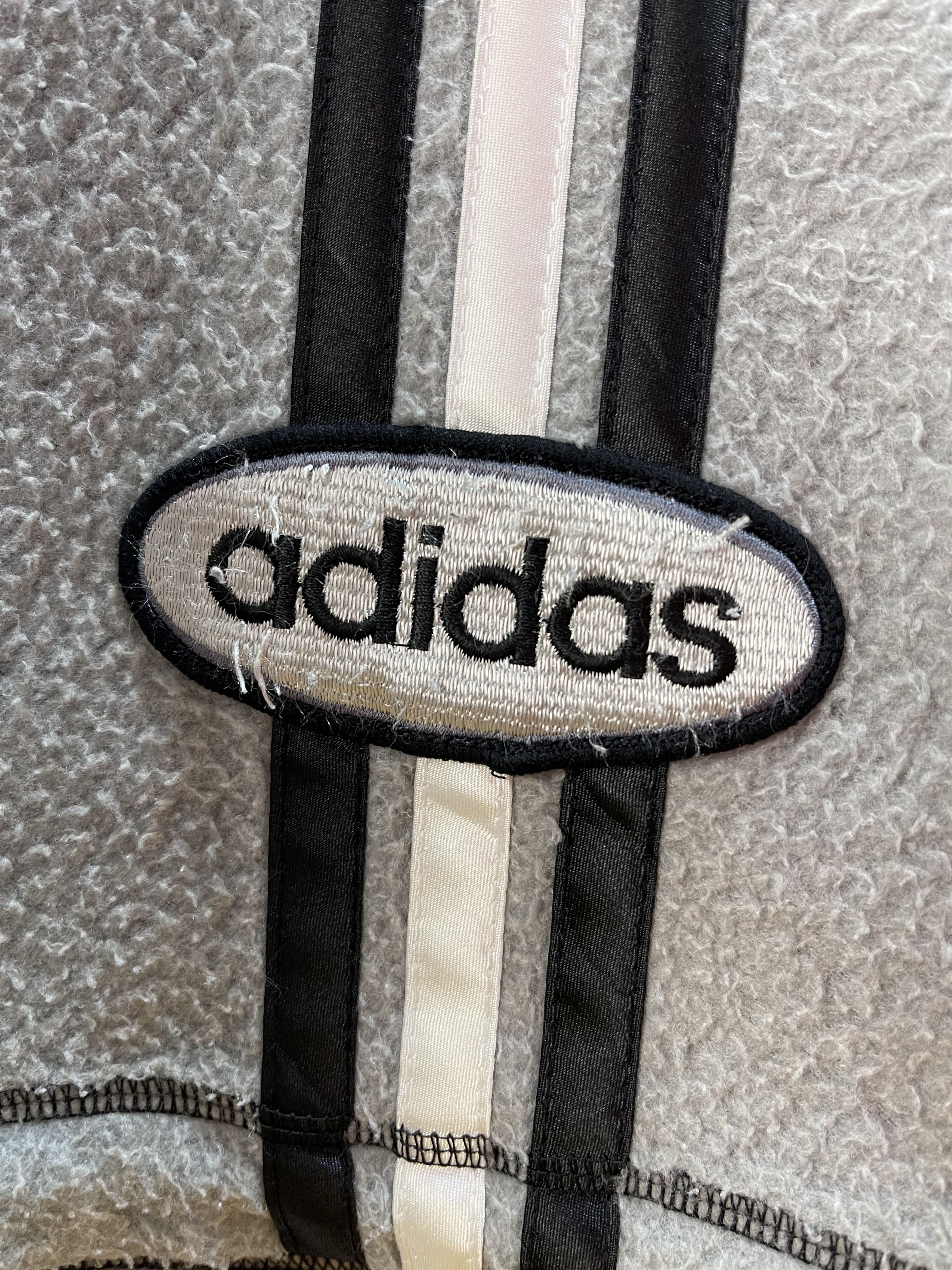 Adidas Vintage Adidas Sweatshirt Size US L / EU 52-54 / 3 - 9 Thumbnail
