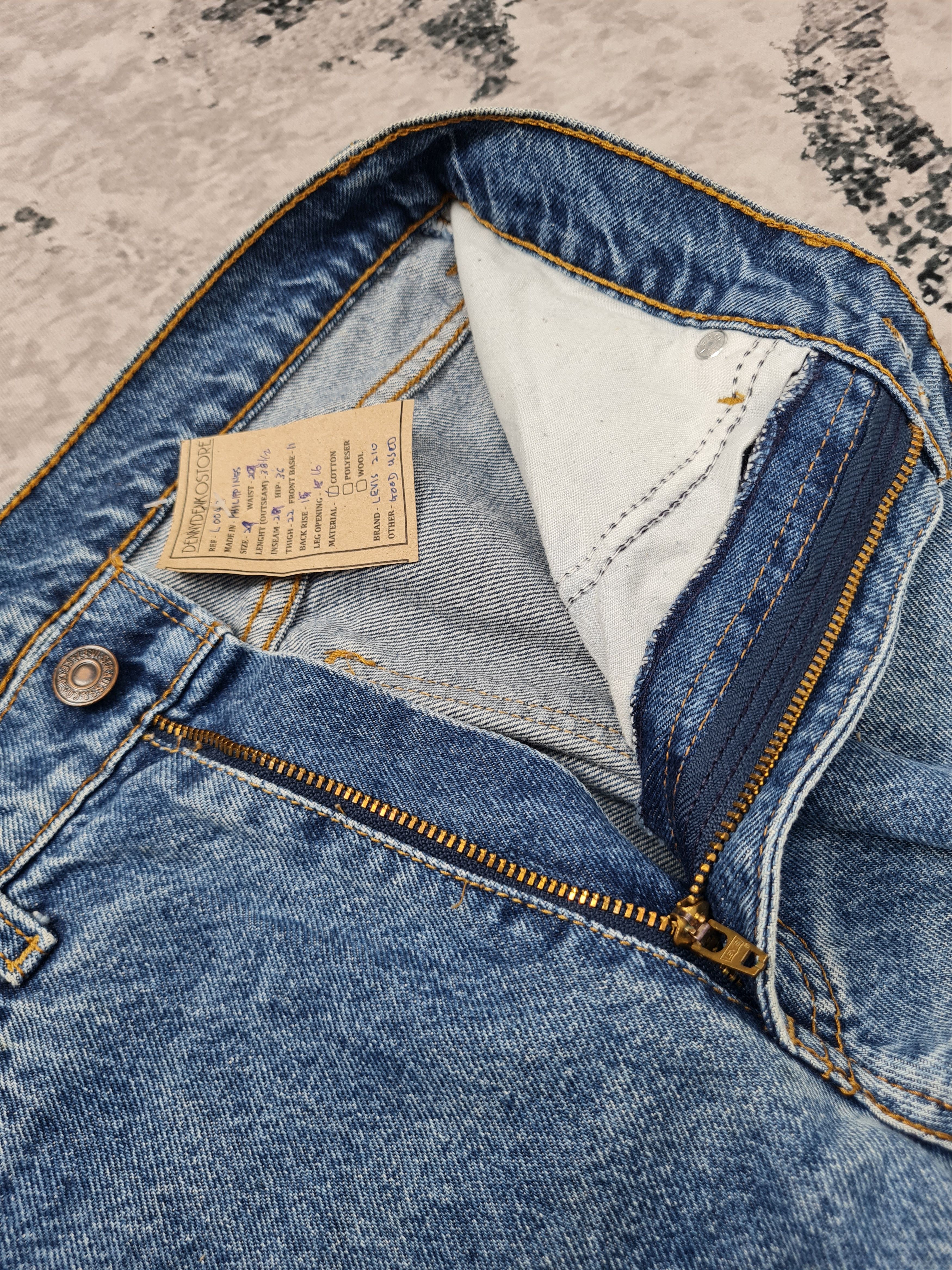 Vtg LEVIS 210 Orange Tab Sun Faded Size 28x28 Jeans L0043