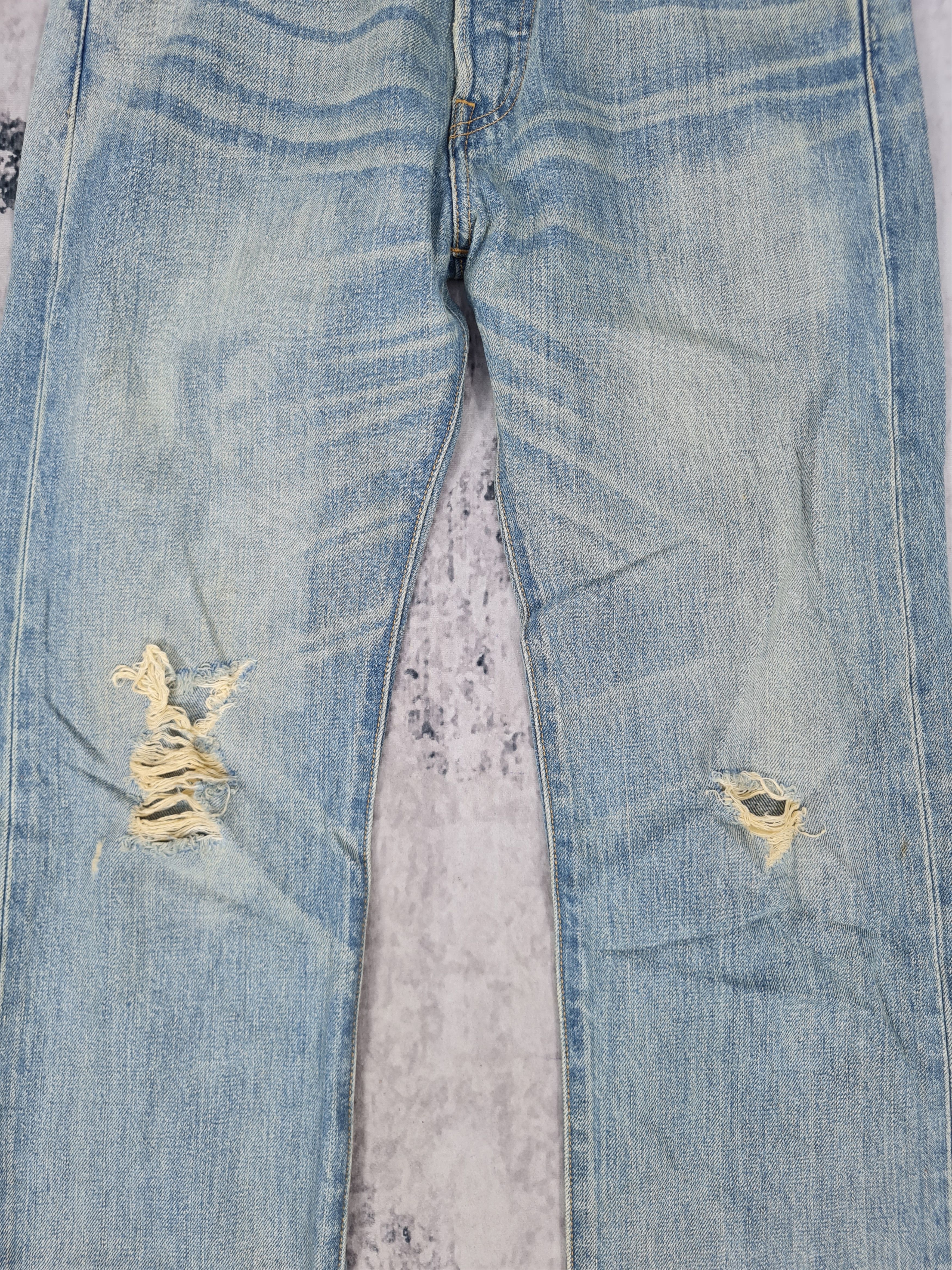 Levi's LEVIS 501 Sun Faded Distressed Denim Size 29x33 Jeans L0034 Size US 29 - 4 Thumbnail