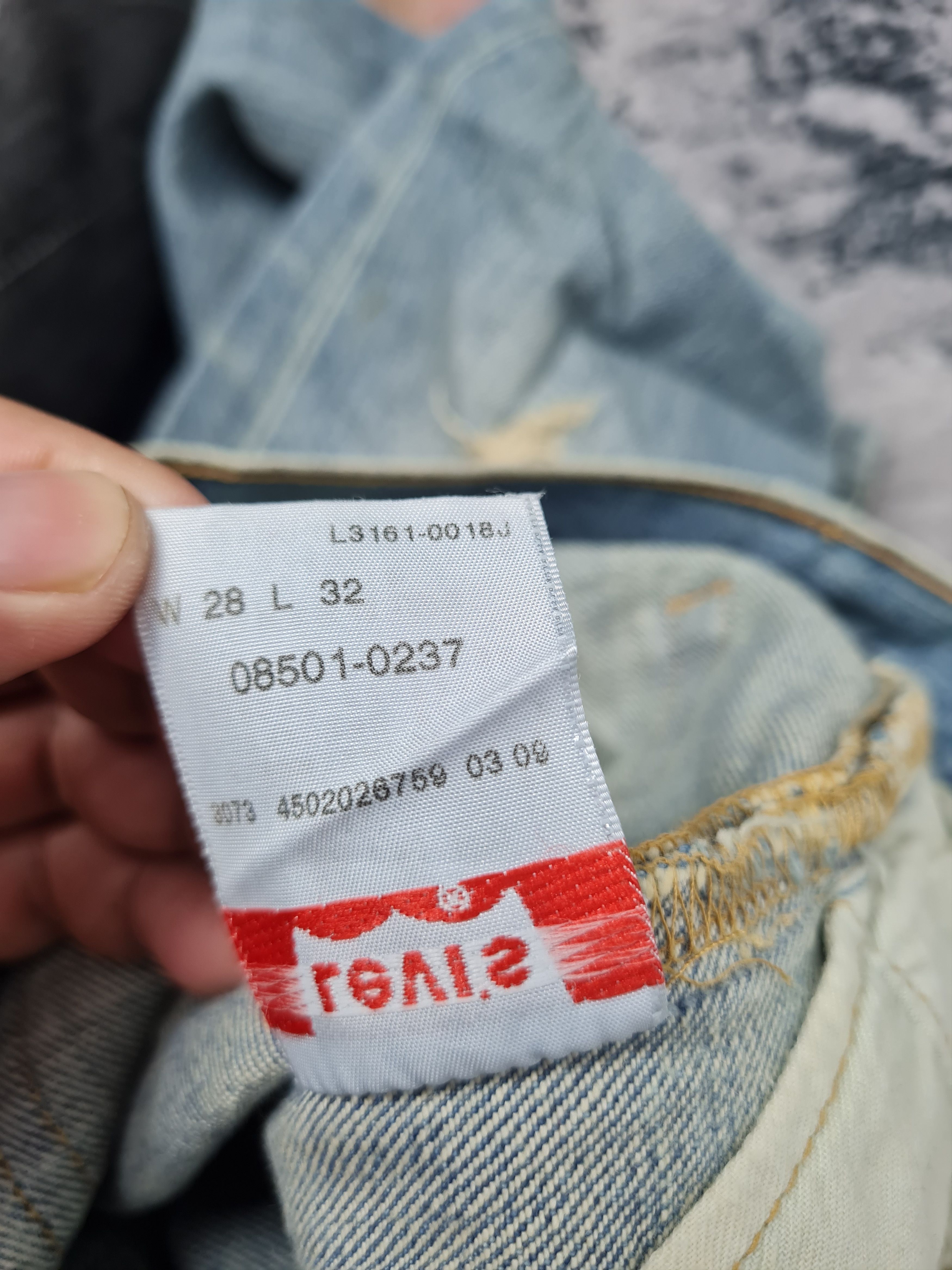 Levi's LEVIS 501 Sun Faded Distressed Denim Size 29x33 Jeans L0034 Size US 29 - 12 Thumbnail