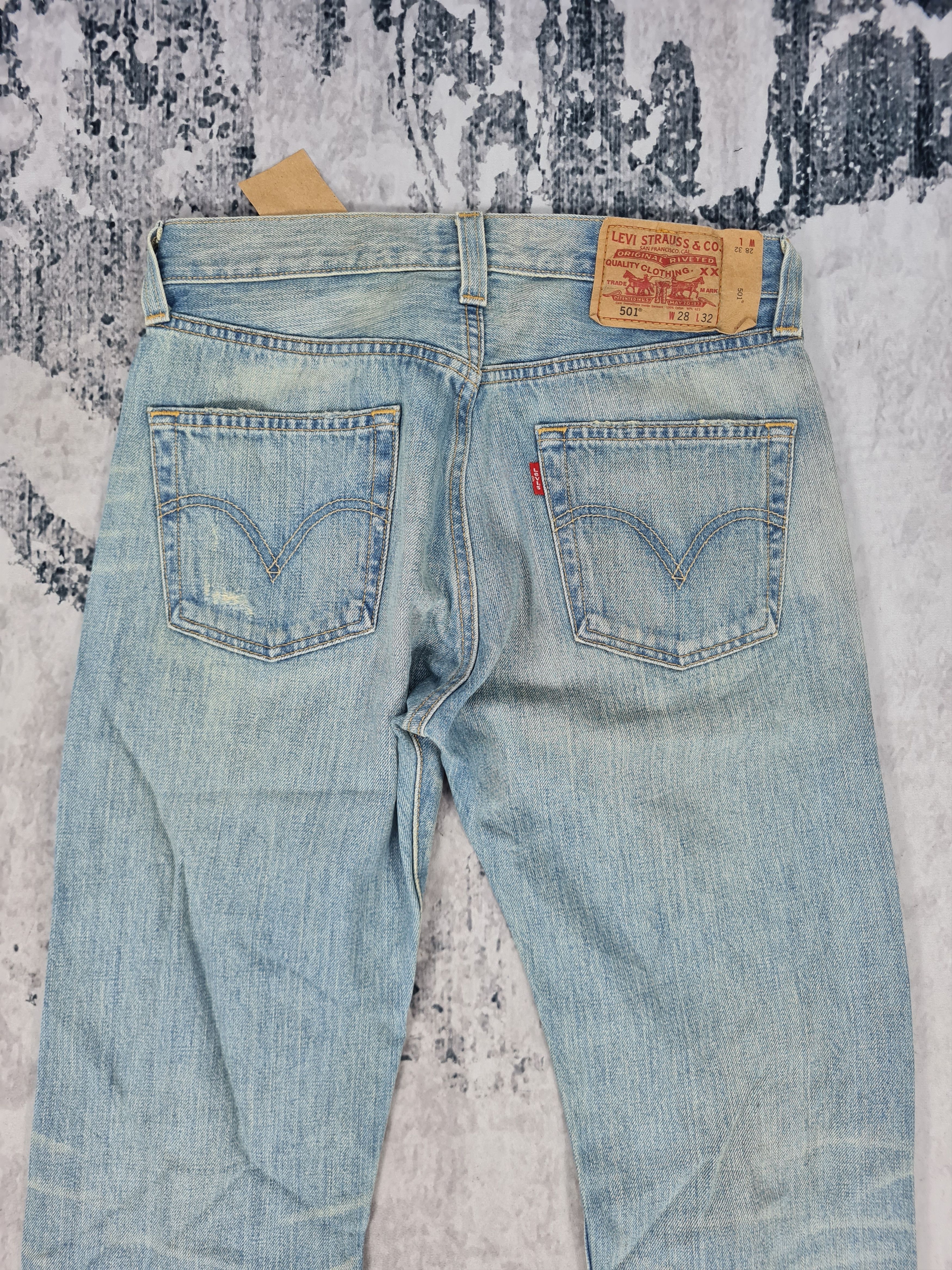 Levi's LEVIS 501 Sun Faded Distressed Denim Size 29x33 Jeans L0034 Size US 29 - 8 Thumbnail