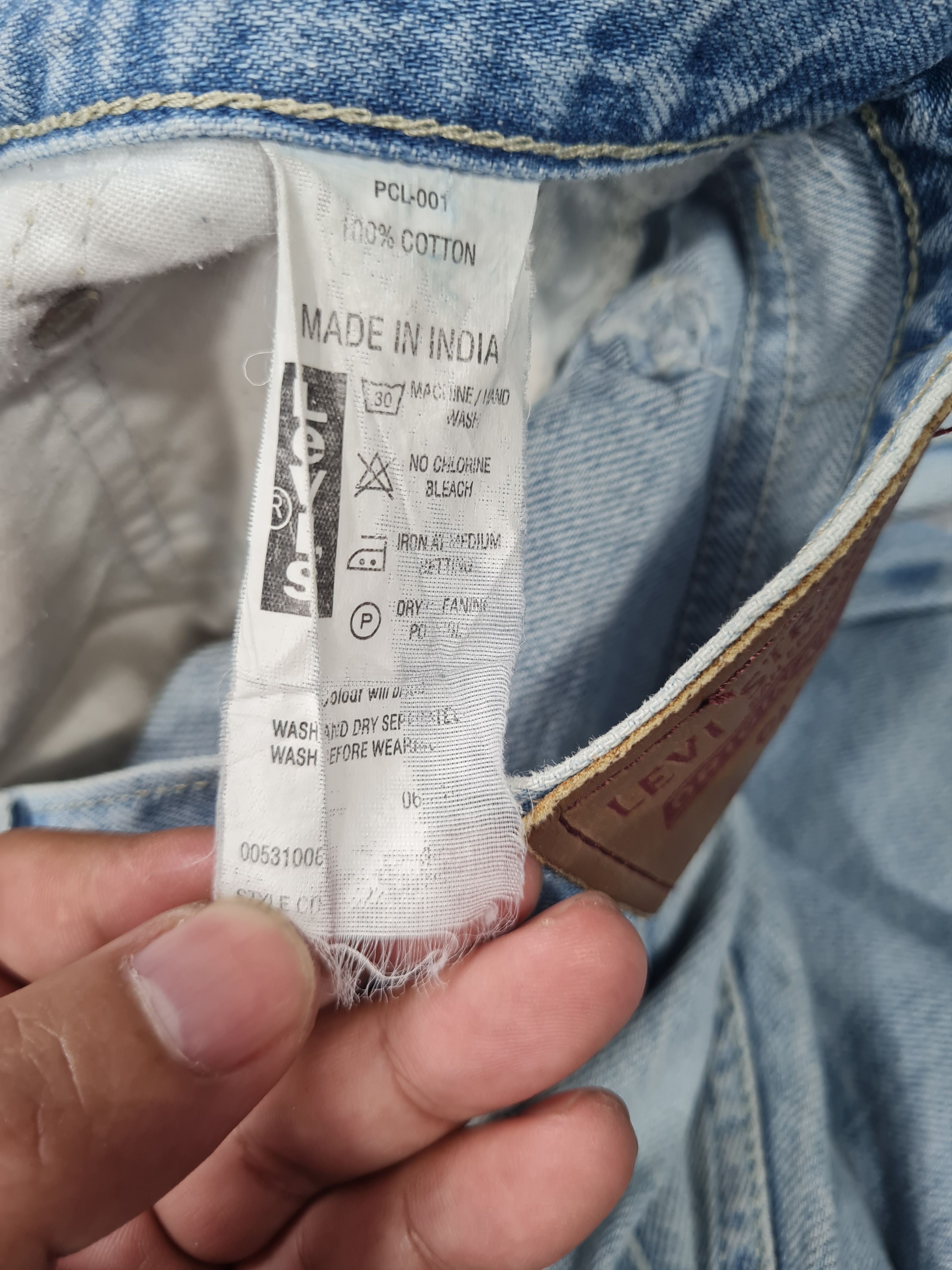 Levi's Vintage LEVIS Light Wash Faded Rusty Size 31X31 Jeans L0202 Size US 31 - 9 Thumbnail