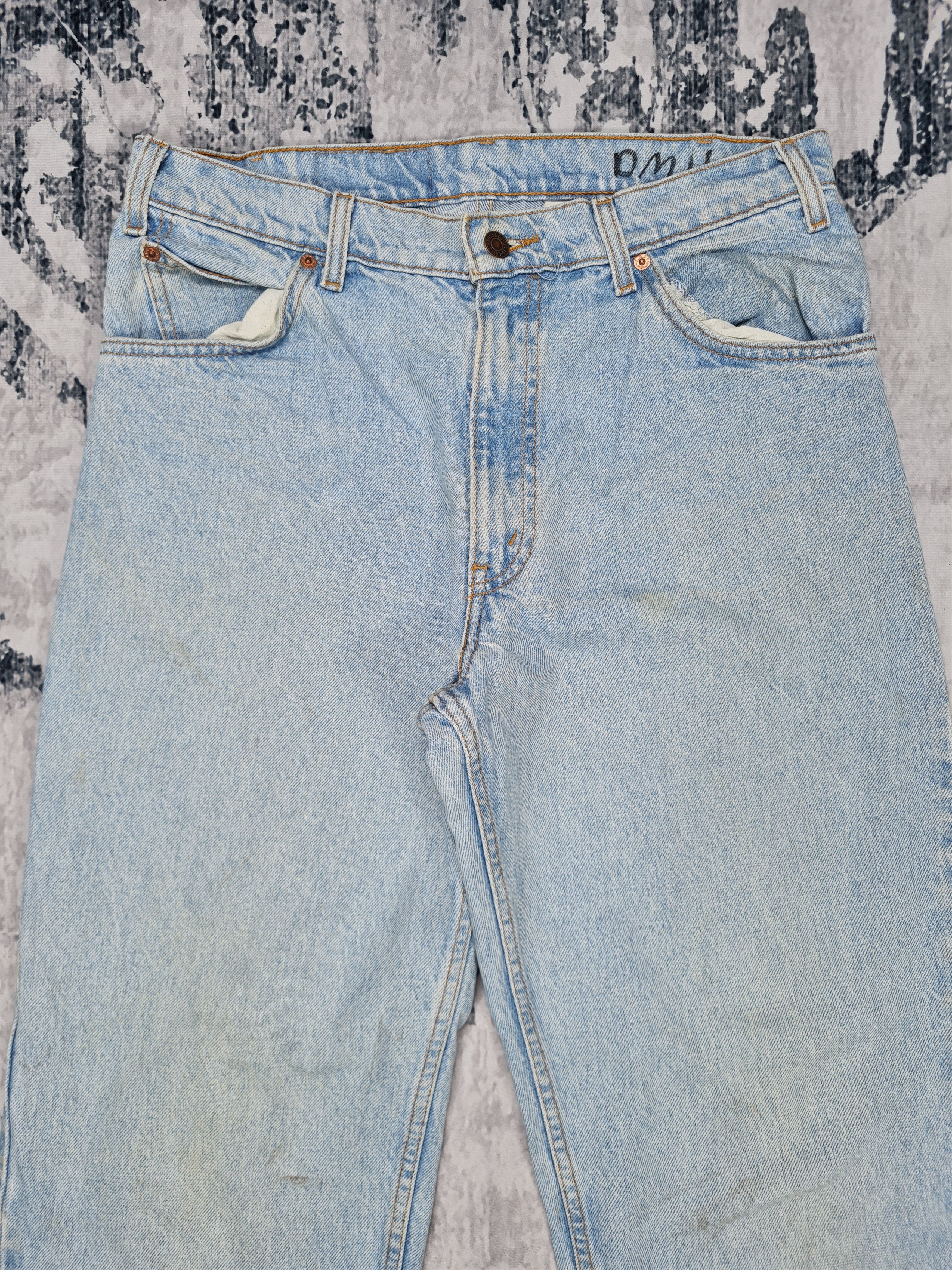 Levi's Vtg LEVIS 550 Light Wash Distressed Rusty 33X30 Jeans L0253 Size US 33 - 5 Thumbnail