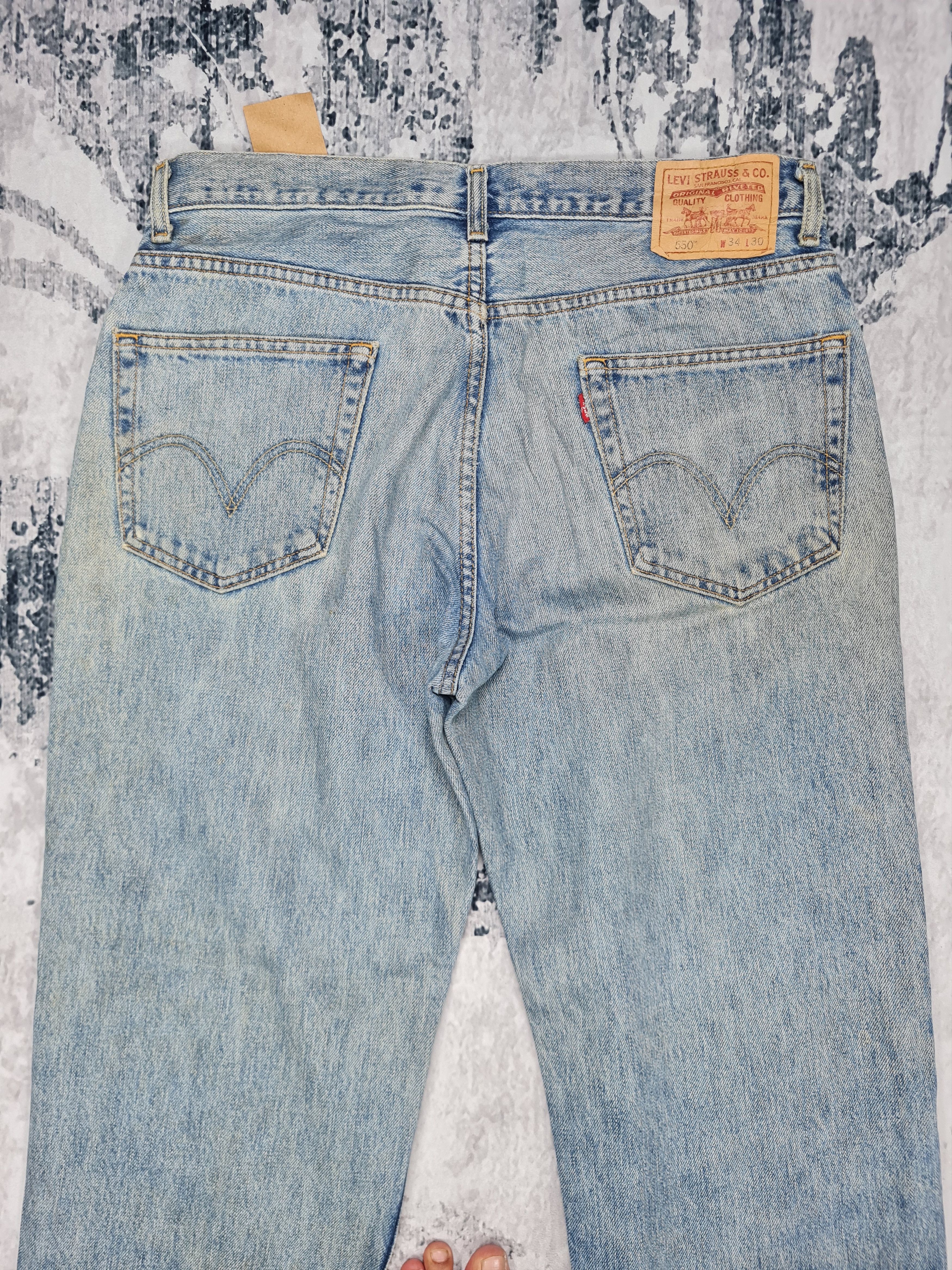 Levi's Vintage LEVIS 550 Light Wash Rusty Size 35X30 Jeans L0205 Size US 35 - 7 Thumbnail