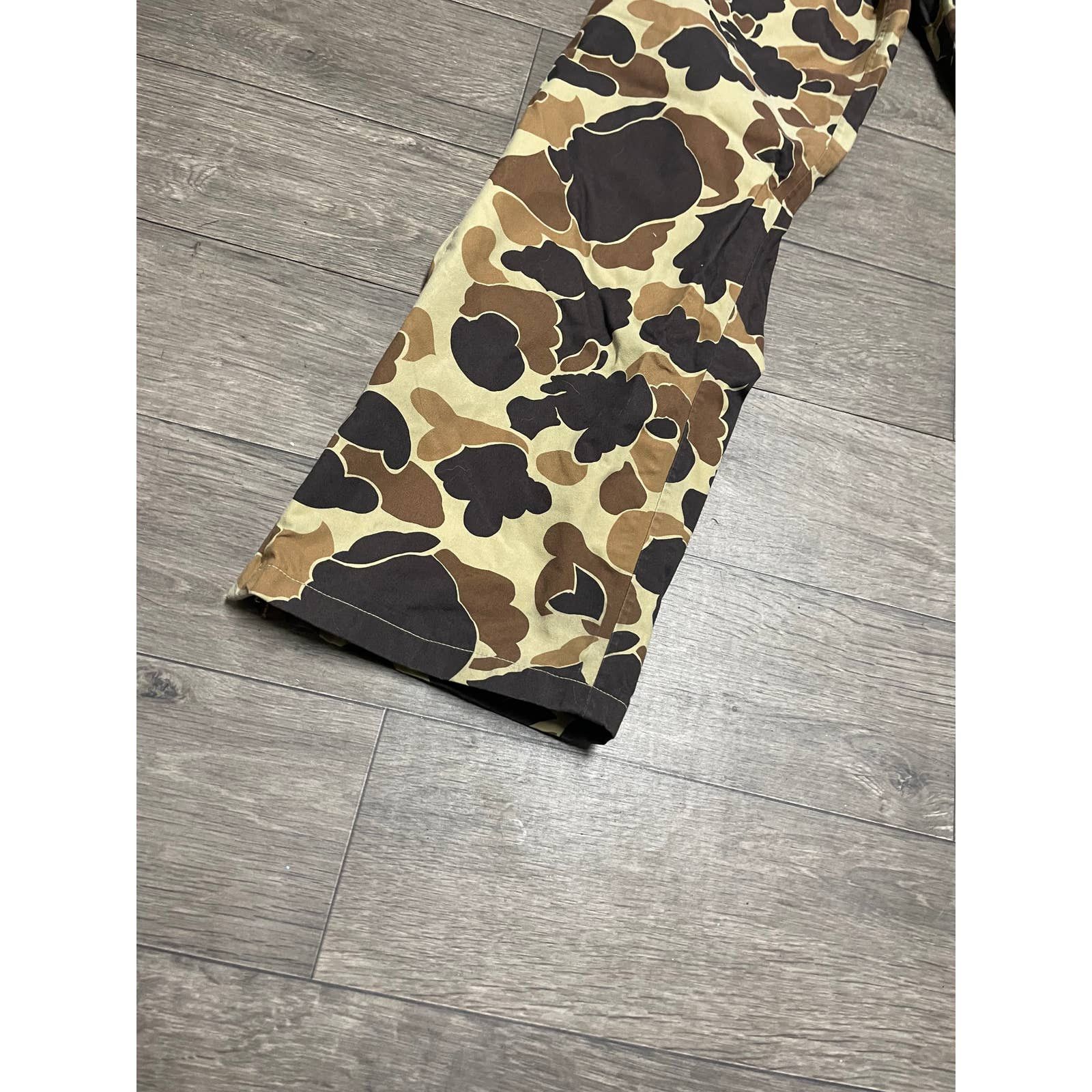 Columbia Vintage Columbia Camo Pants Sz M Size US 32 / EU 48 - 3 Thumbnail