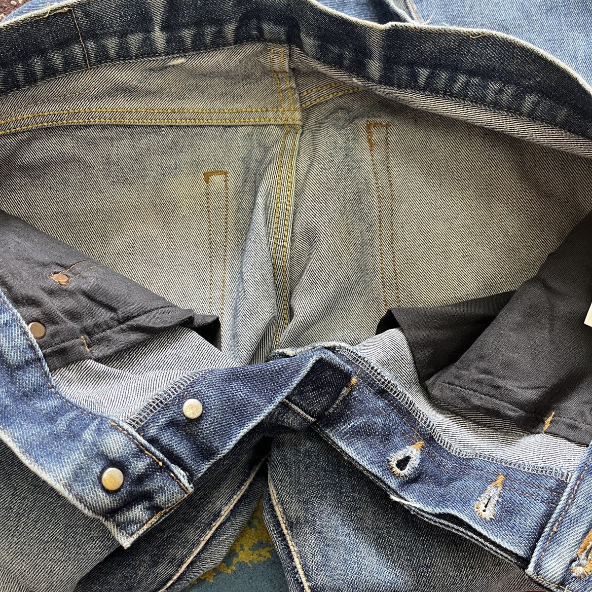 Vintage GRAILS Kojima Genes Japan Blue Buttons Distressed Denim Size US 34 / EU 50 - 19 Thumbnail