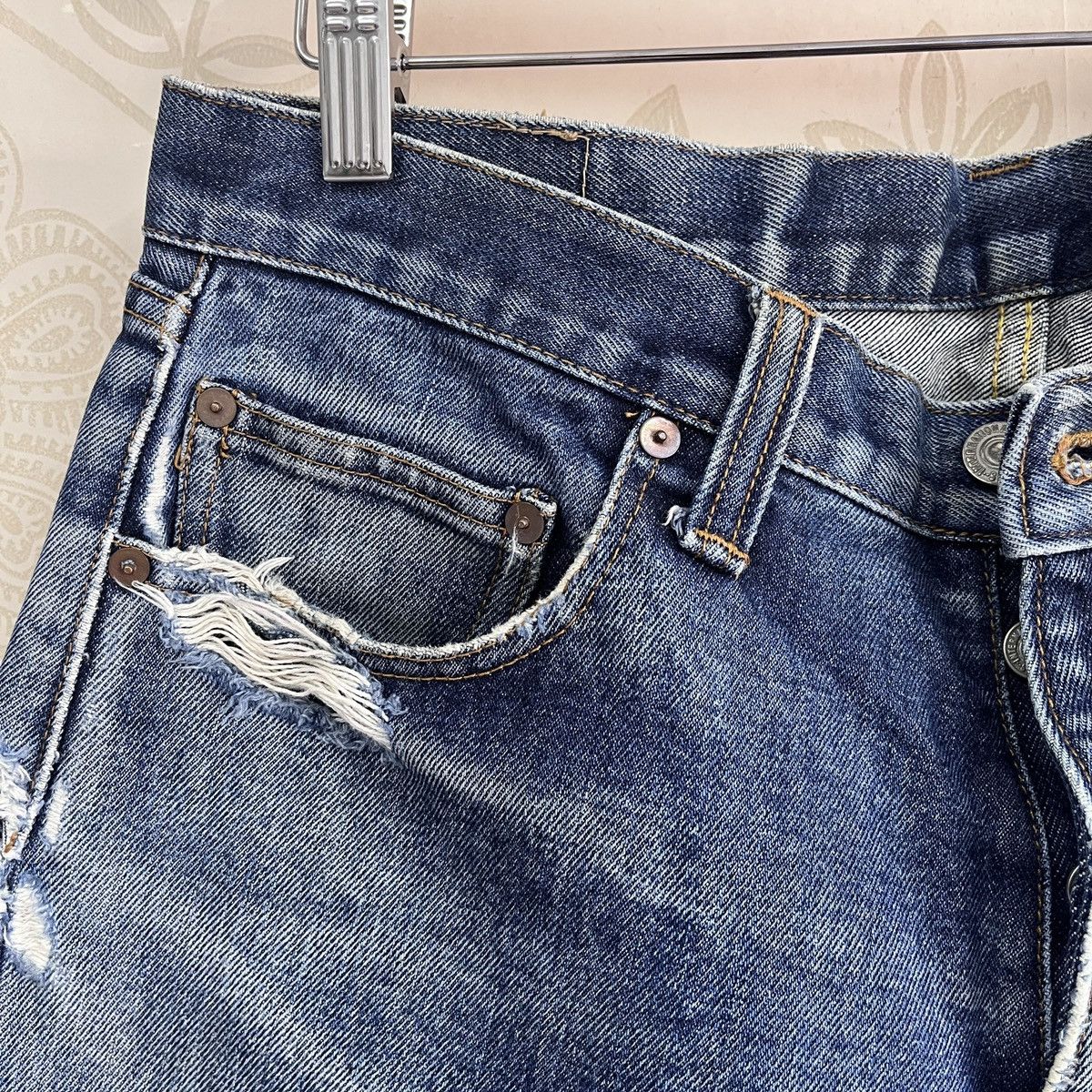 Vintage GRAILS Kojima Genes Japan Blue Buttons Distressed Denim Size US 34 / EU 50 - 6 Thumbnail