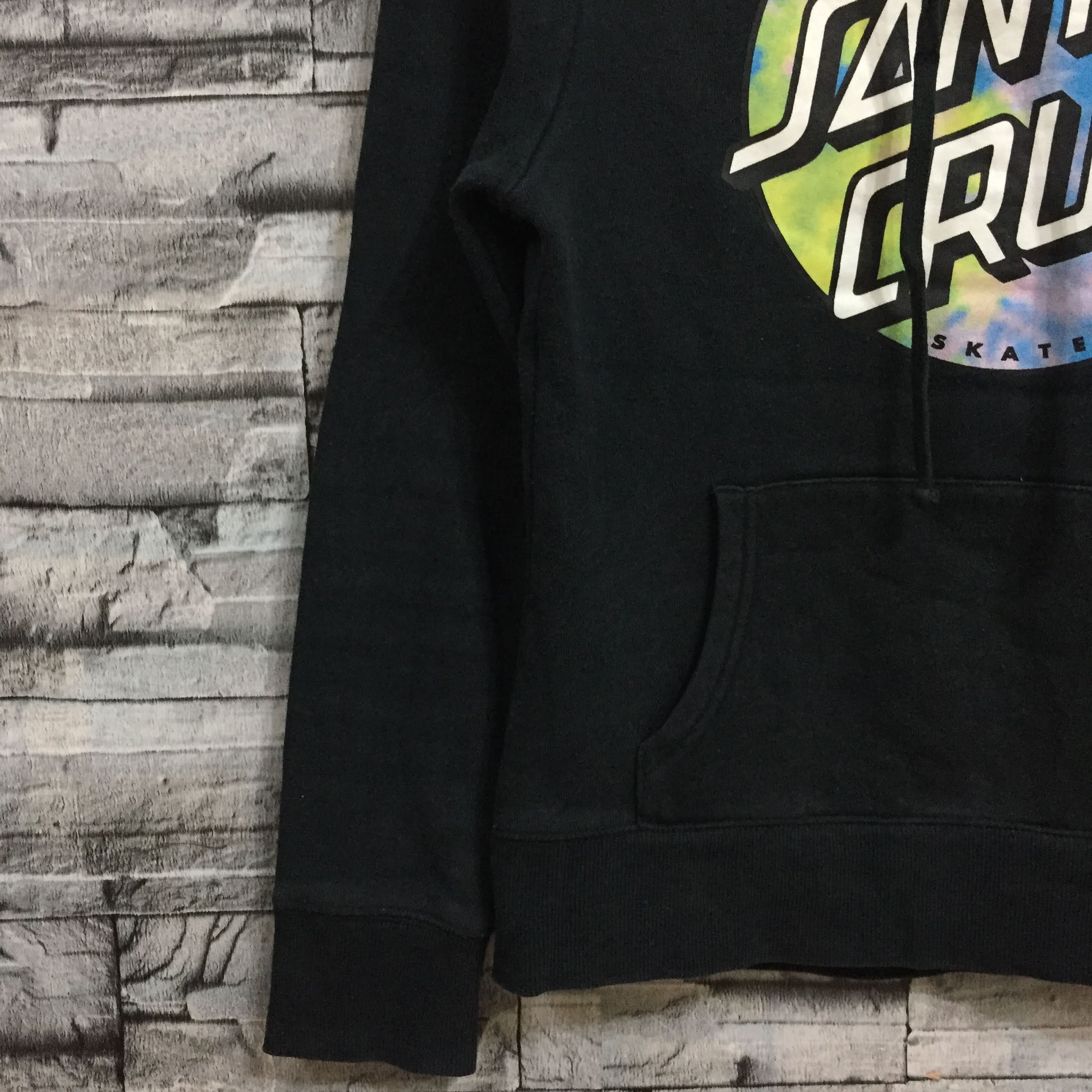 Santa Cruz Skateboards Vintage Santa Cruz hoodie big logo skateboard size 8 fit S Size US S / EU 44-46 / 1 - 5 Thumbnail