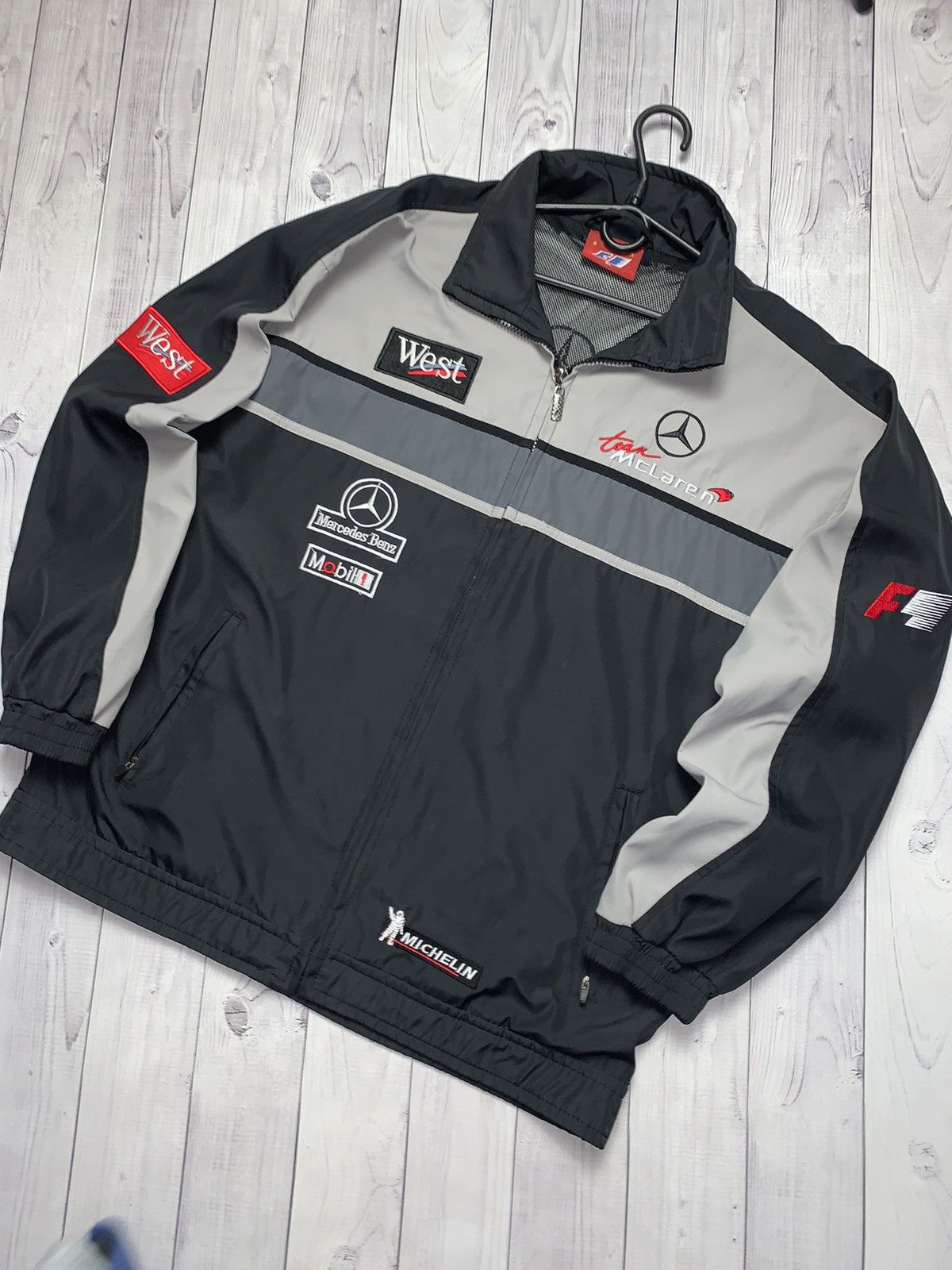 Mercedes Benz McLaren ジャケット グレー/ブラック Mclaren/Mercedes - Grey - Vintage Racing Bomber Jacket