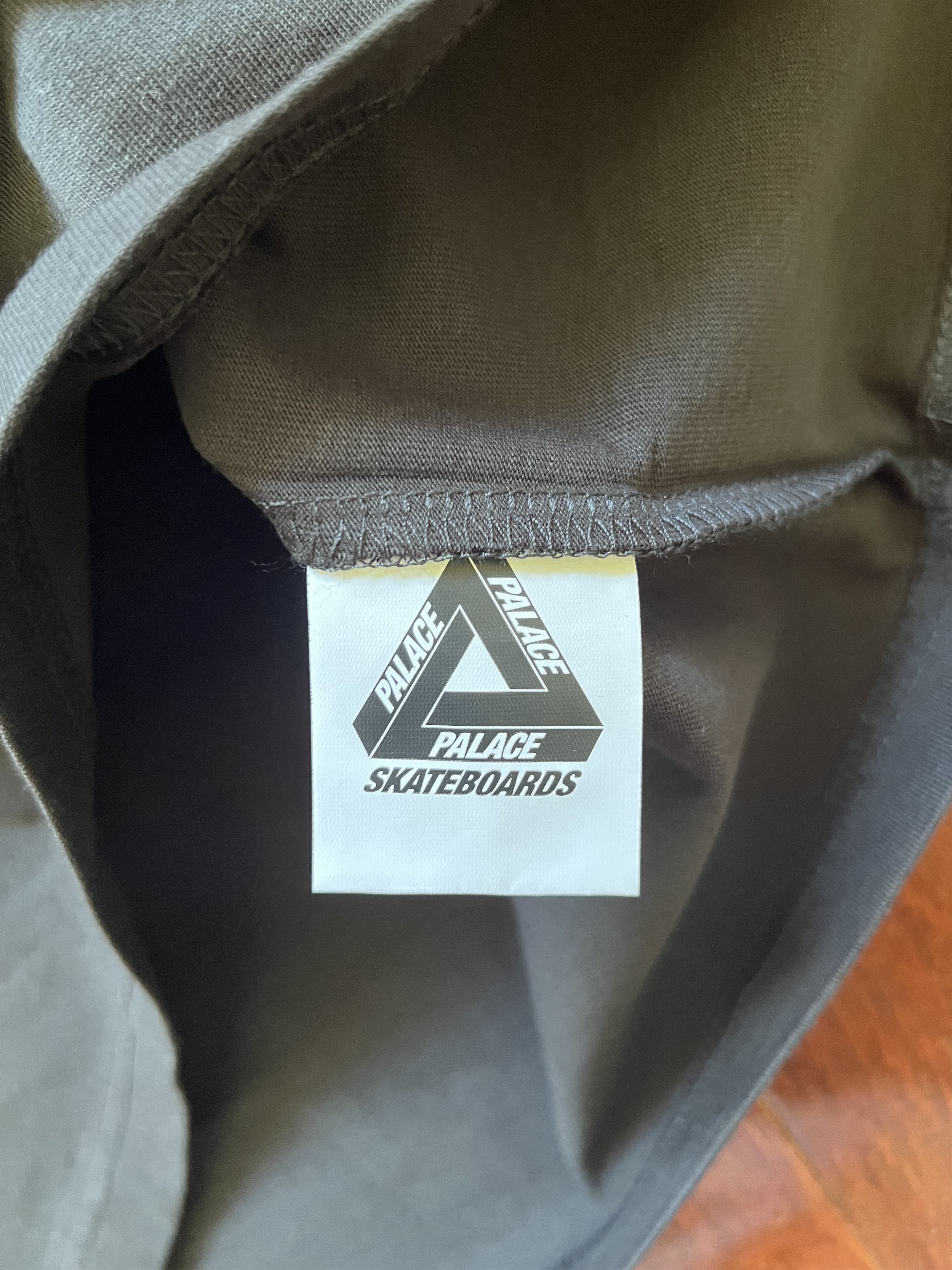 Palace 💚 2020 Palace Pigeon Hole T-Shirt Black Medium NEW Size US M / EU 48-50 / 2 - 9 Thumbnail