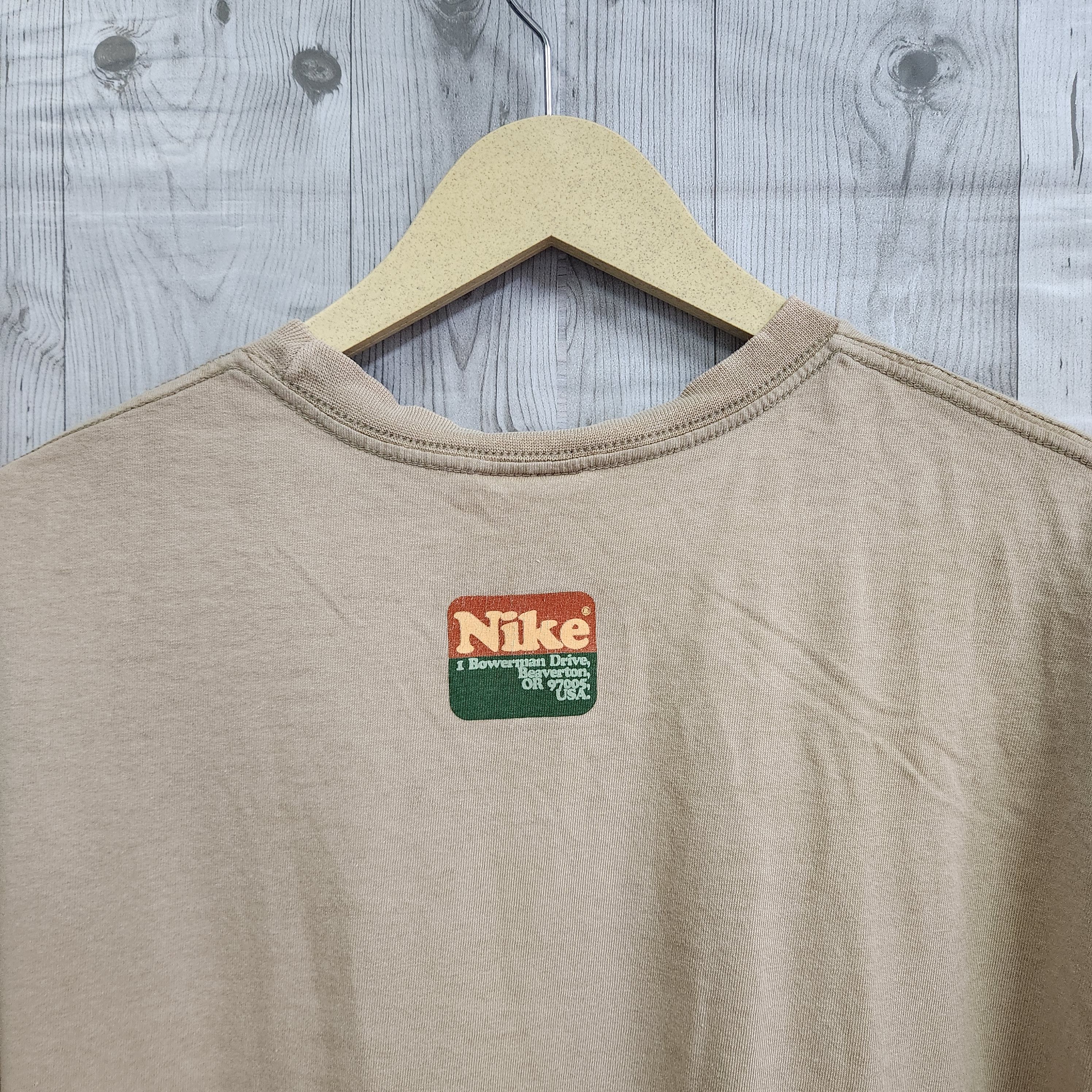 Nike × Vintage Vintage Nike TShirt 1 Bowerman Drive Beaverton USA Size US L / EU 52-54 / 3 - 15 Thumbnail