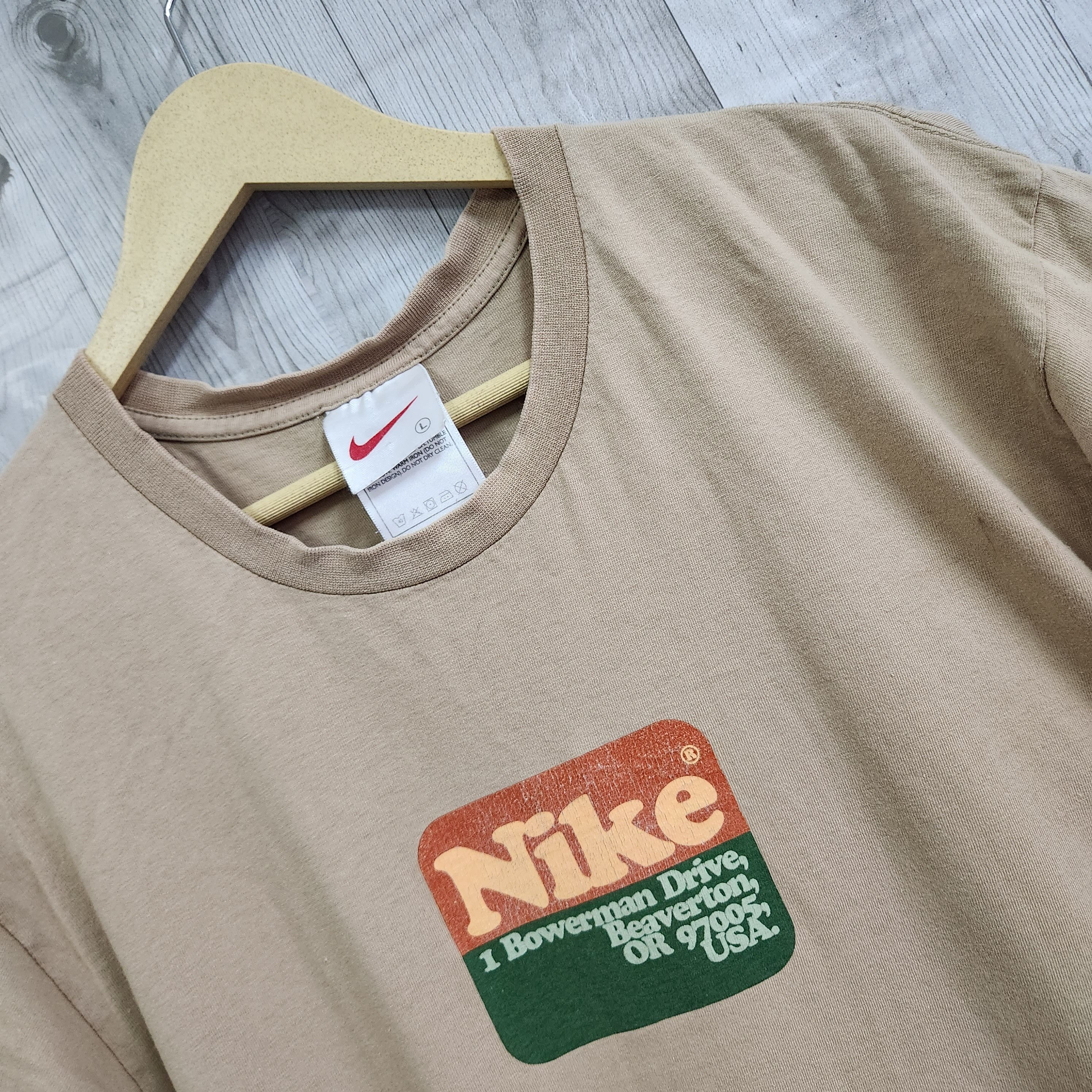 Nike × Vintage Vintage Nike TShirt 1 Bowerman Drive Beaverton USA Size US L / EU 52-54 / 3 - 2 Thumbnail