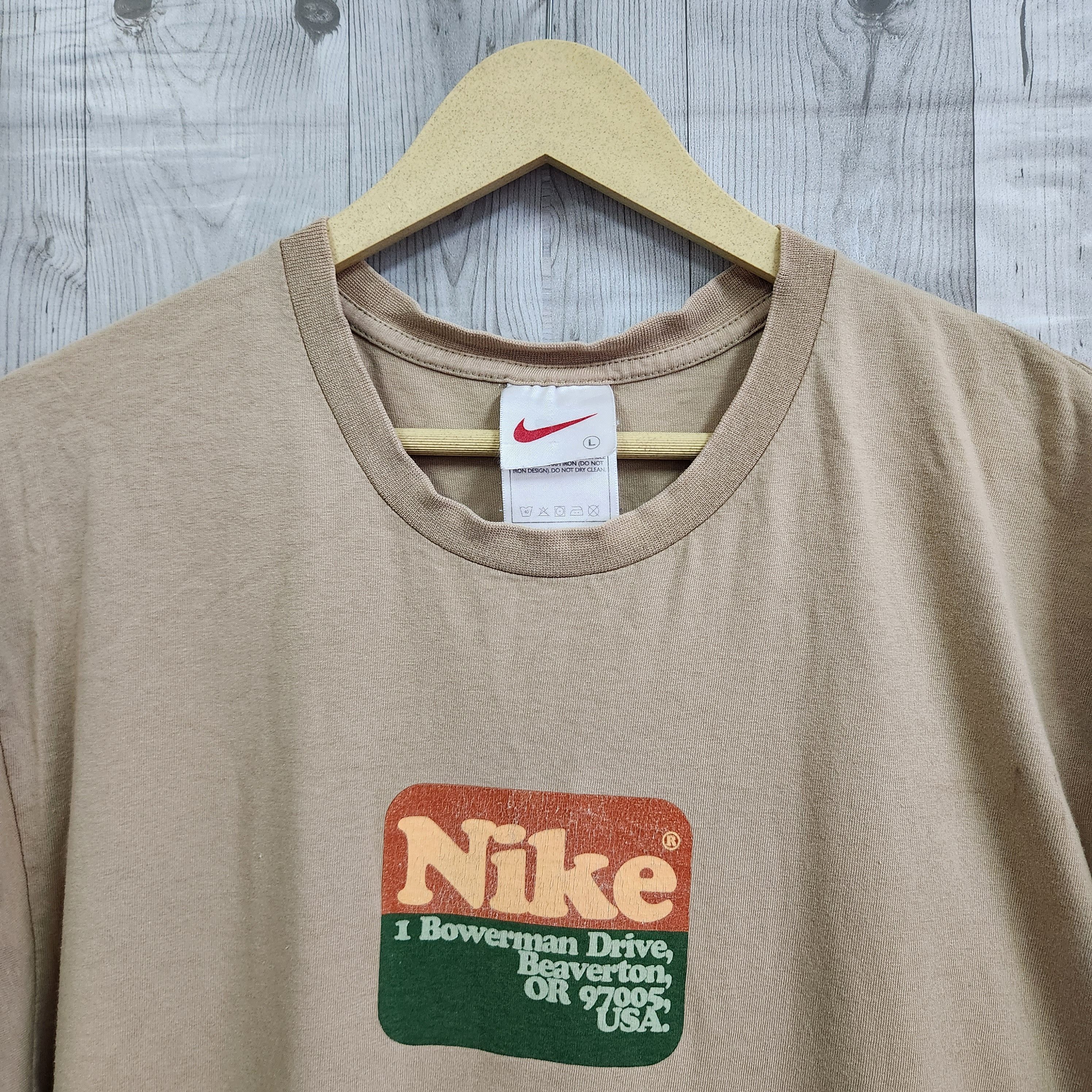 Nike × Vintage Vintage Nike TShirt 1 Bowerman Drive Beaverton USA Size US L / EU 52-54 / 3 - 14 Thumbnail