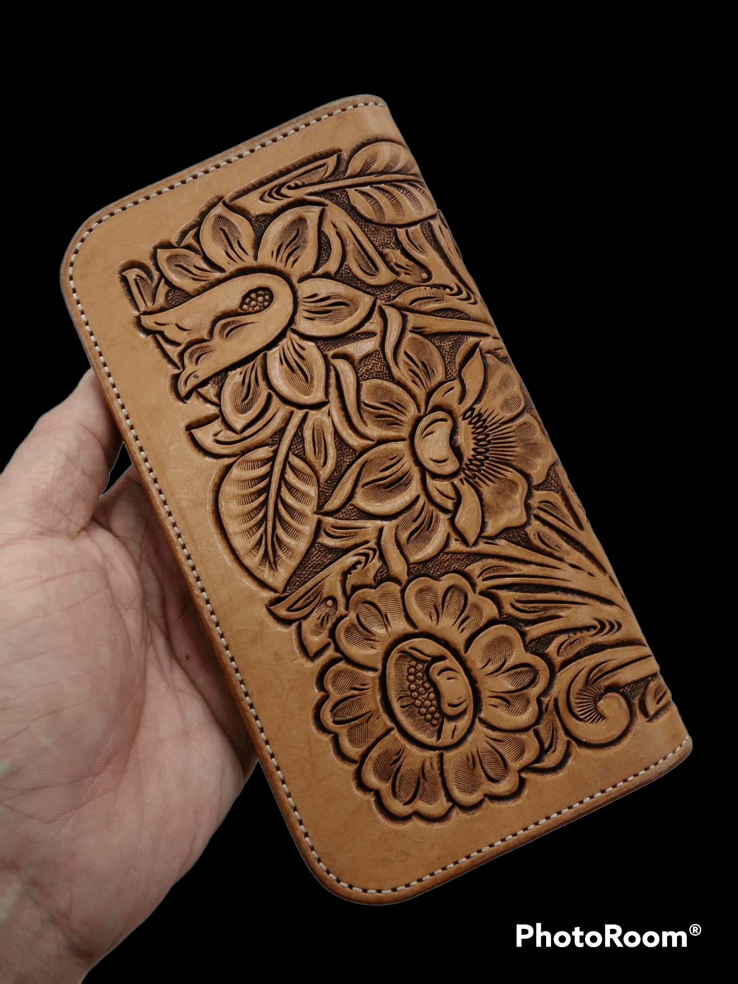 Leather HAND CARVE LEATHER UNBRANDED FLORAL LONG WALLET Size ONE SIZE - 1 Thumbnail
