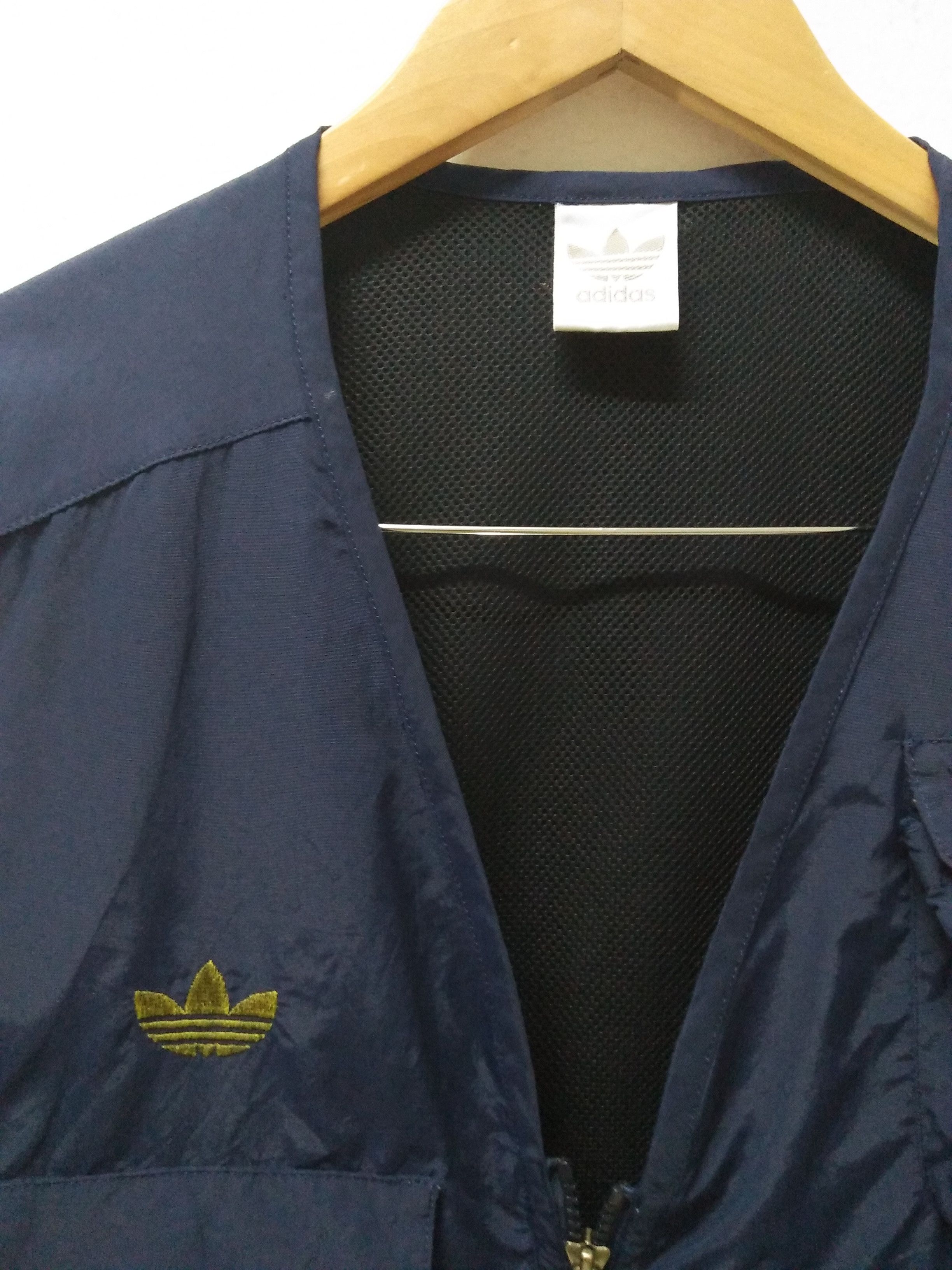Adidas Vintage vest adidas trefoil Size US L / EU 52-54 / 3 - 6 Thumbnail