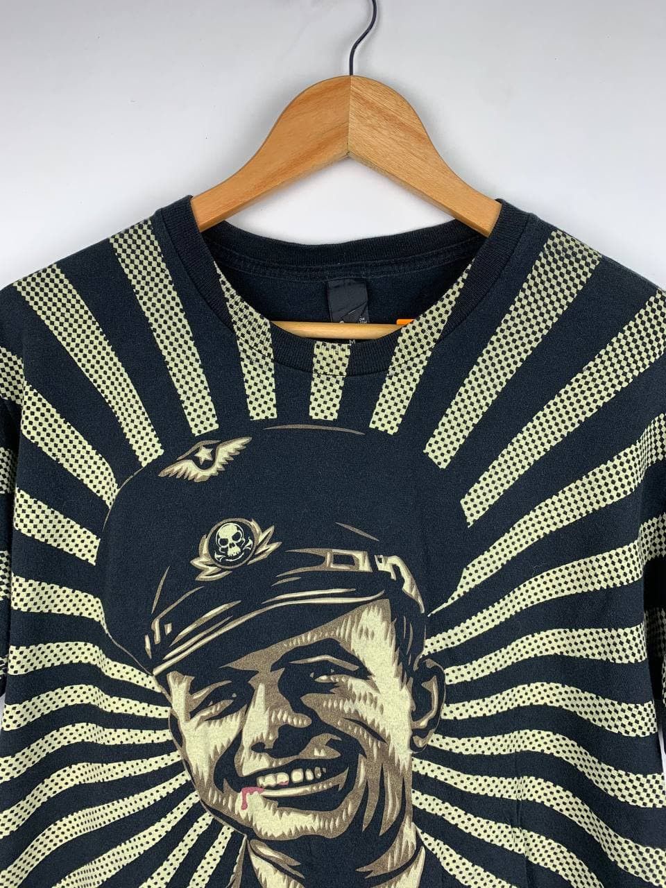 Obey Vintage Obey Allover Print Tee Size US M / EU 48-50 / 2 - 2 Thumbnail