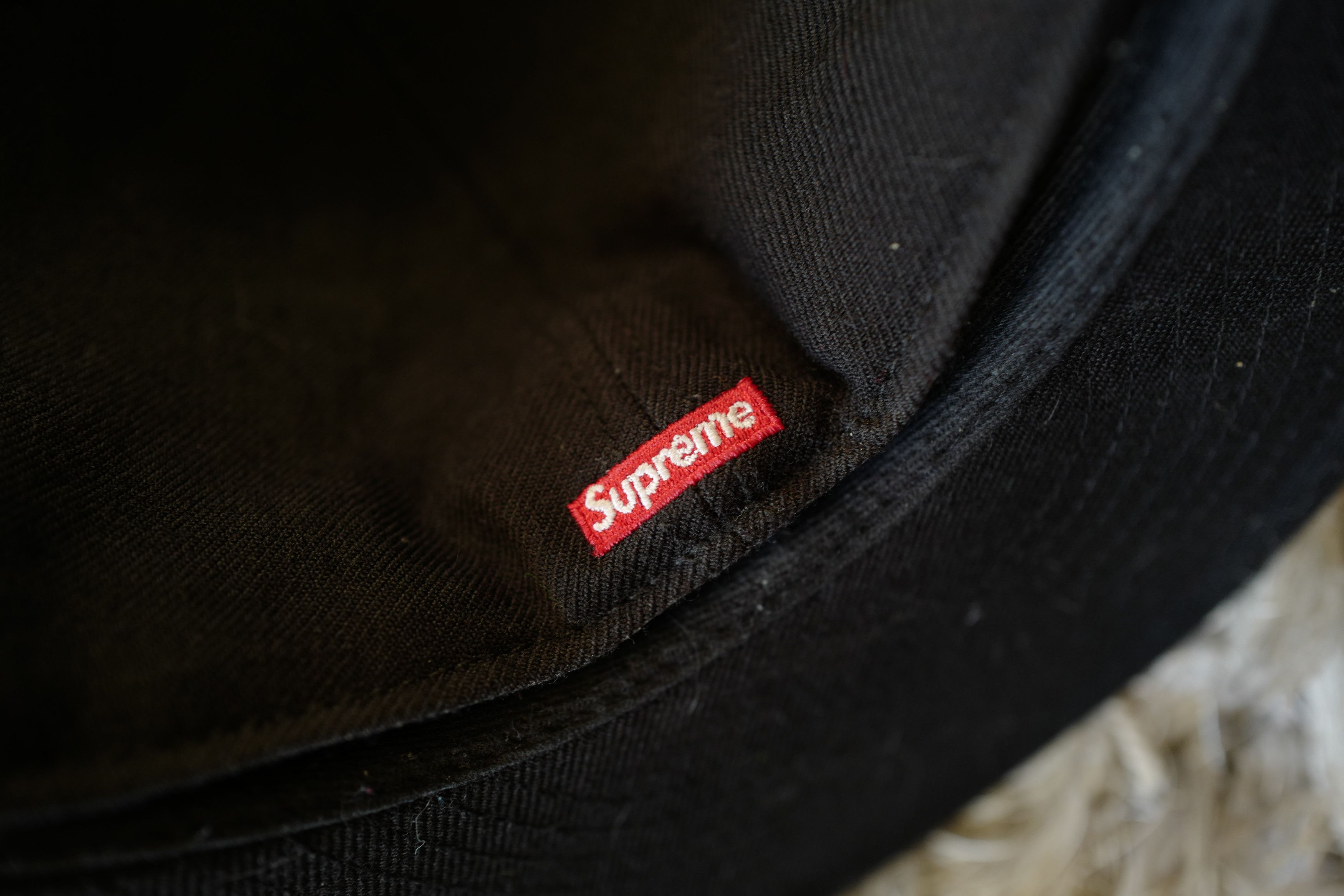 Public Enemy × Supreme 2006 Public Enemy "Fight The Power" New Era (Size: 8) Size ONE SIZE - 3 Thumbnail