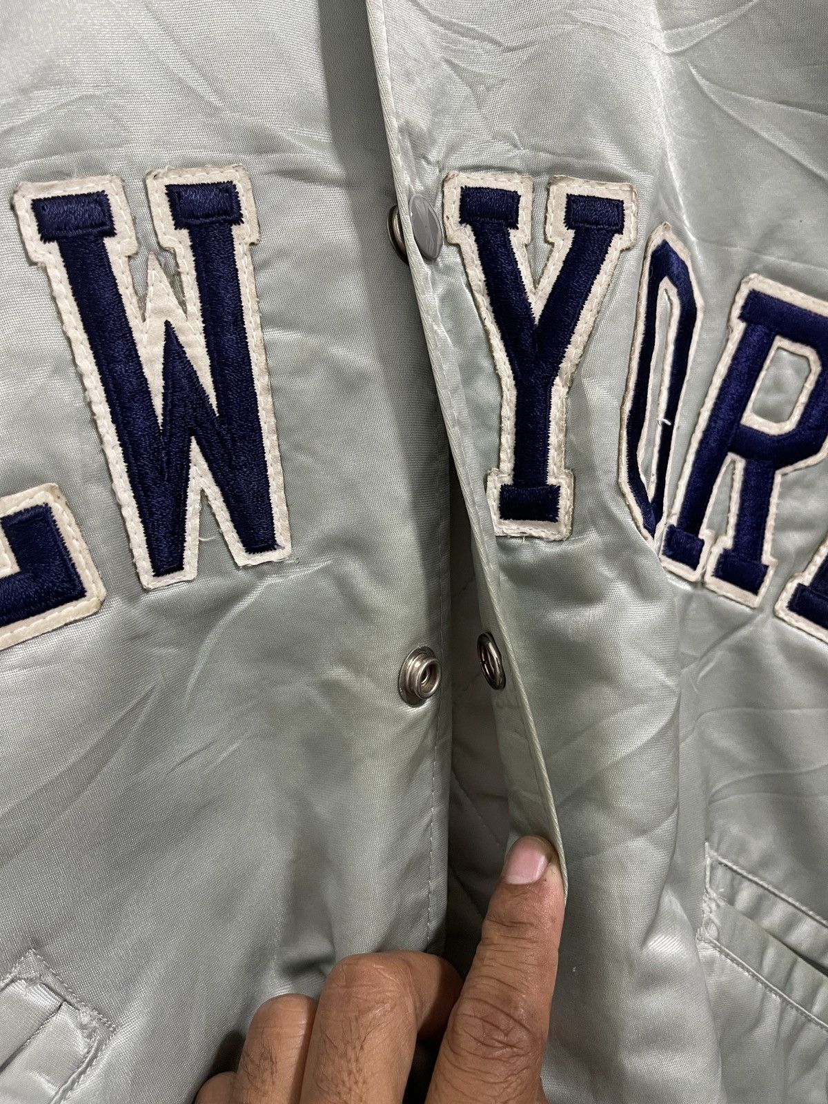 MLB VINTAGE YANKEES NEW YORK MLB SATIN VARSITY DISTRESSED JACKET Size US M / EU 48-50 / 2 - 5 Thumbnail