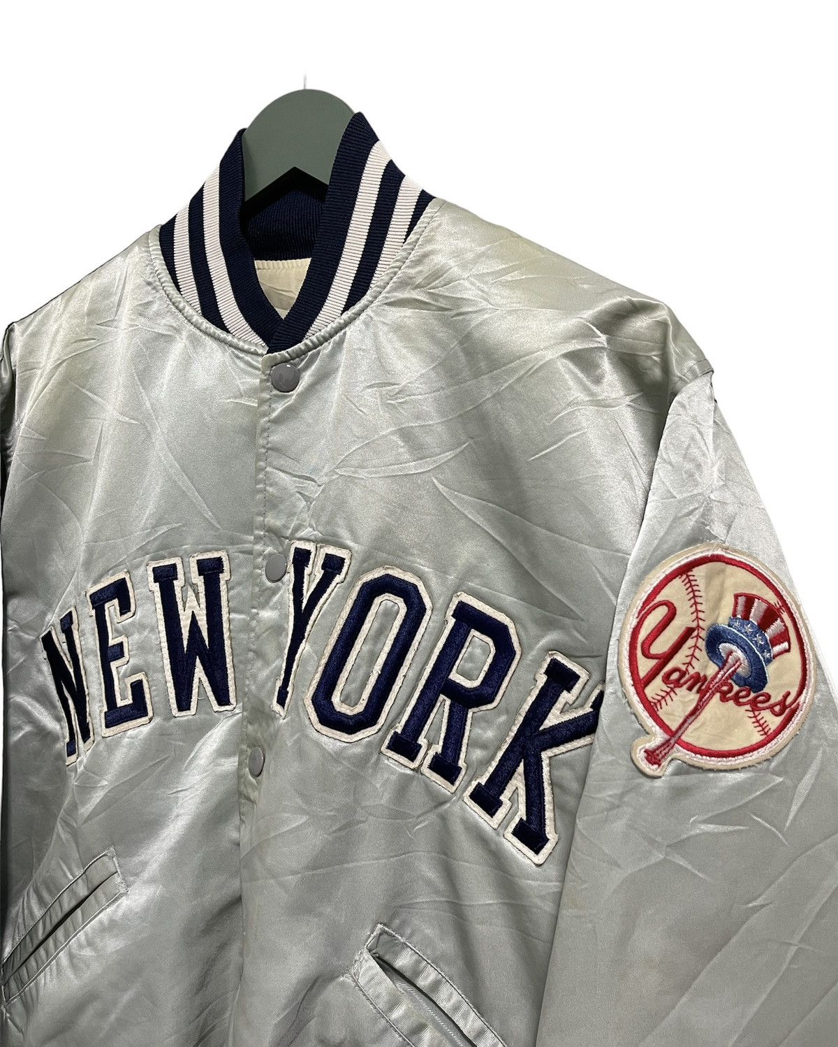 MLB VINTAGE YANKEES NEW YORK MLB SATIN VARSITY DISTRESSED JACKET Size US M / EU 48-50 / 2 - 2 Thumbnail
