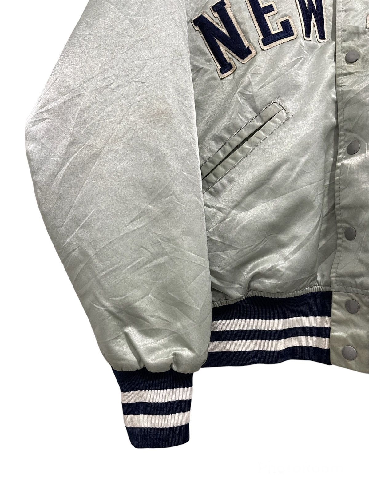 MLB VINTAGE YANKEES NEW YORK MLB SATIN VARSITY DISTRESSED JACKET Size US M / EU 48-50 / 2 - 4 Thumbnail
