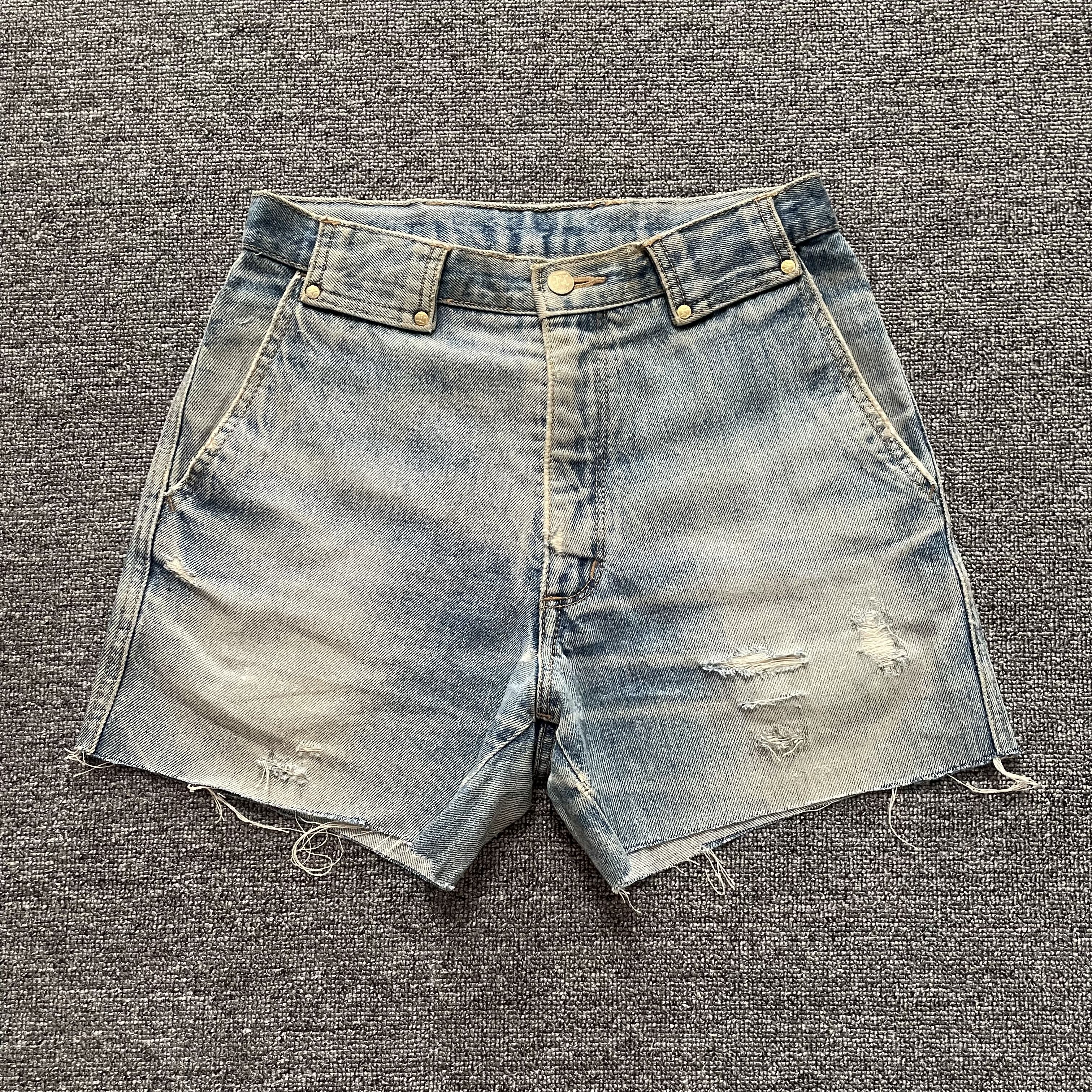 Celine Vintage Celine Studded Shorts Pants Size 30" / US 8 / IT 44 - 3 Thumbnail