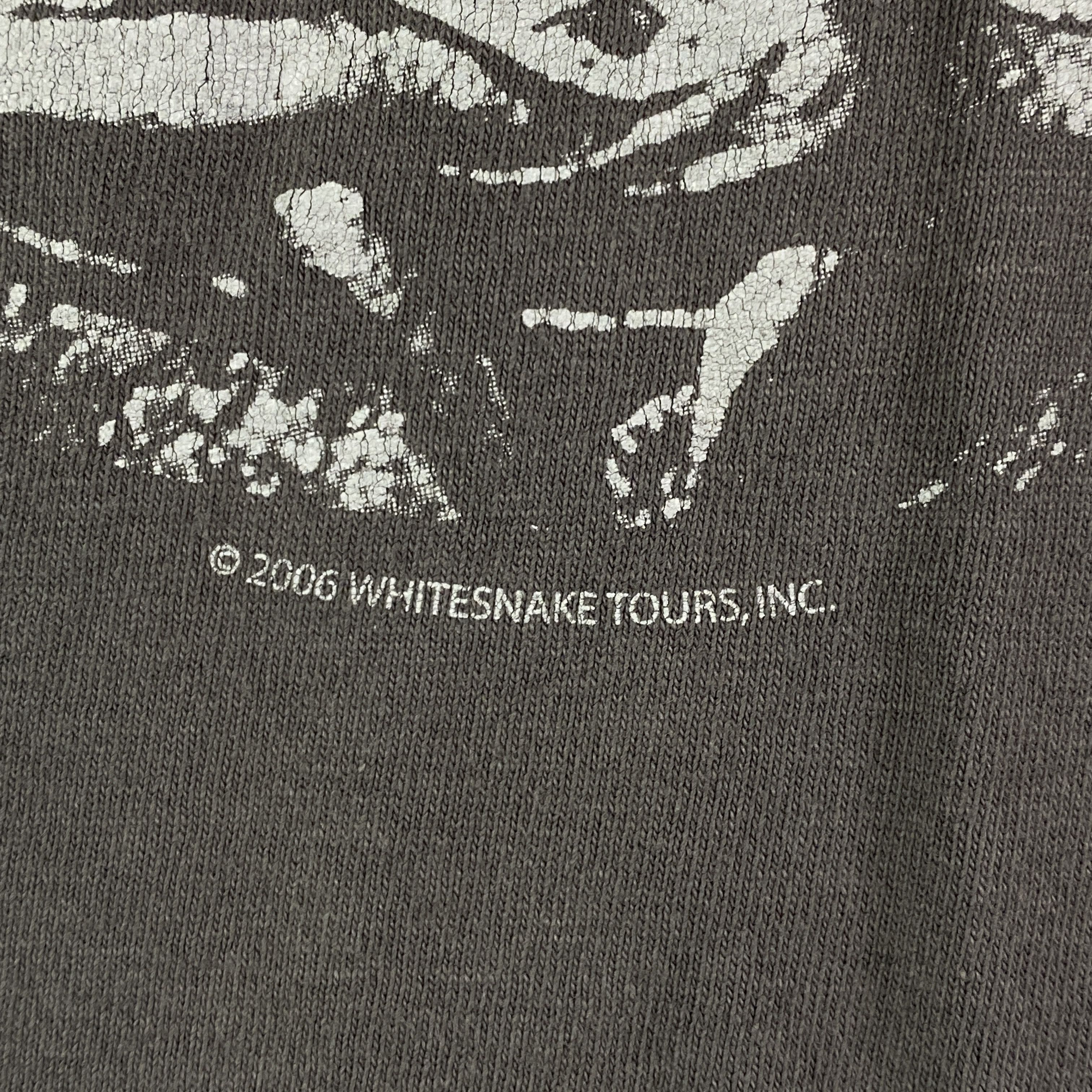 Band Tees × Vintage Mens Vintage T Shirt Whitesnake Size L 2006 Tour Size US L / EU 52-54 / 3 - 5 Thumbnail