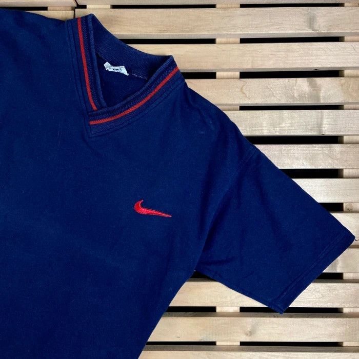 Nike Mens Vintage T Shirt Nike Size L V Neck Size US L / EU 52-54 / 3 - 2 Thumbnail