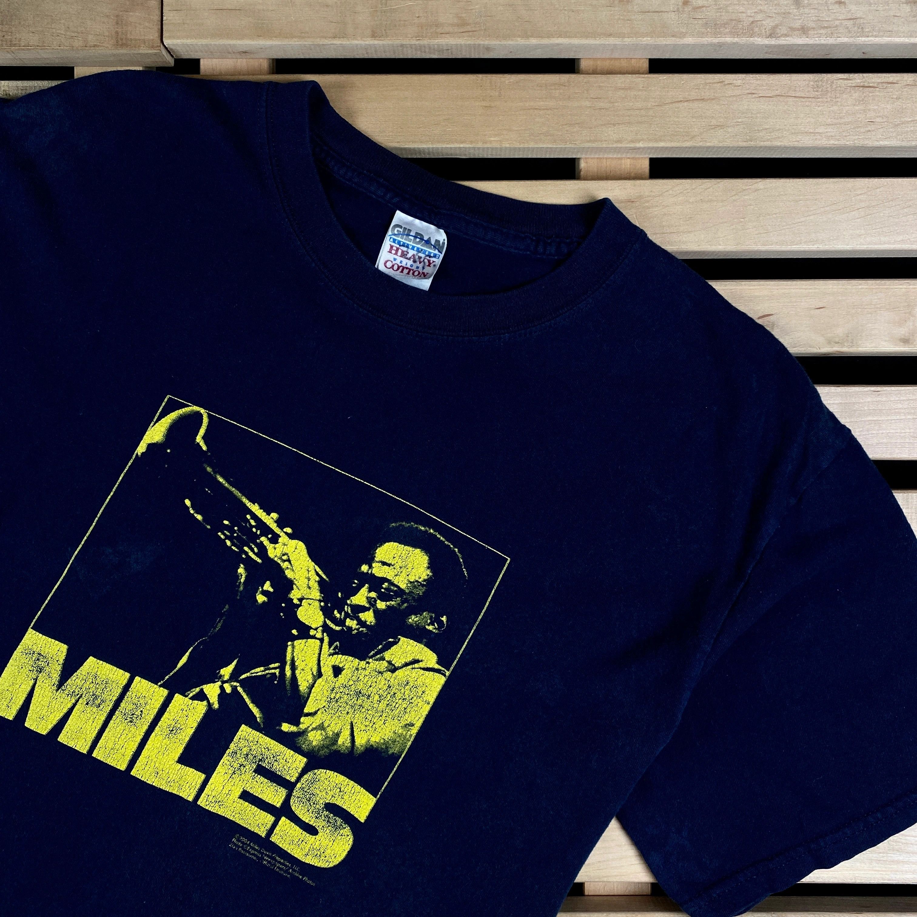 Band Tees × Vintage Mens Vintage T Shirt Miles 2004 Size L Size US L / EU 52-54 / 3 - 2 Thumbnail