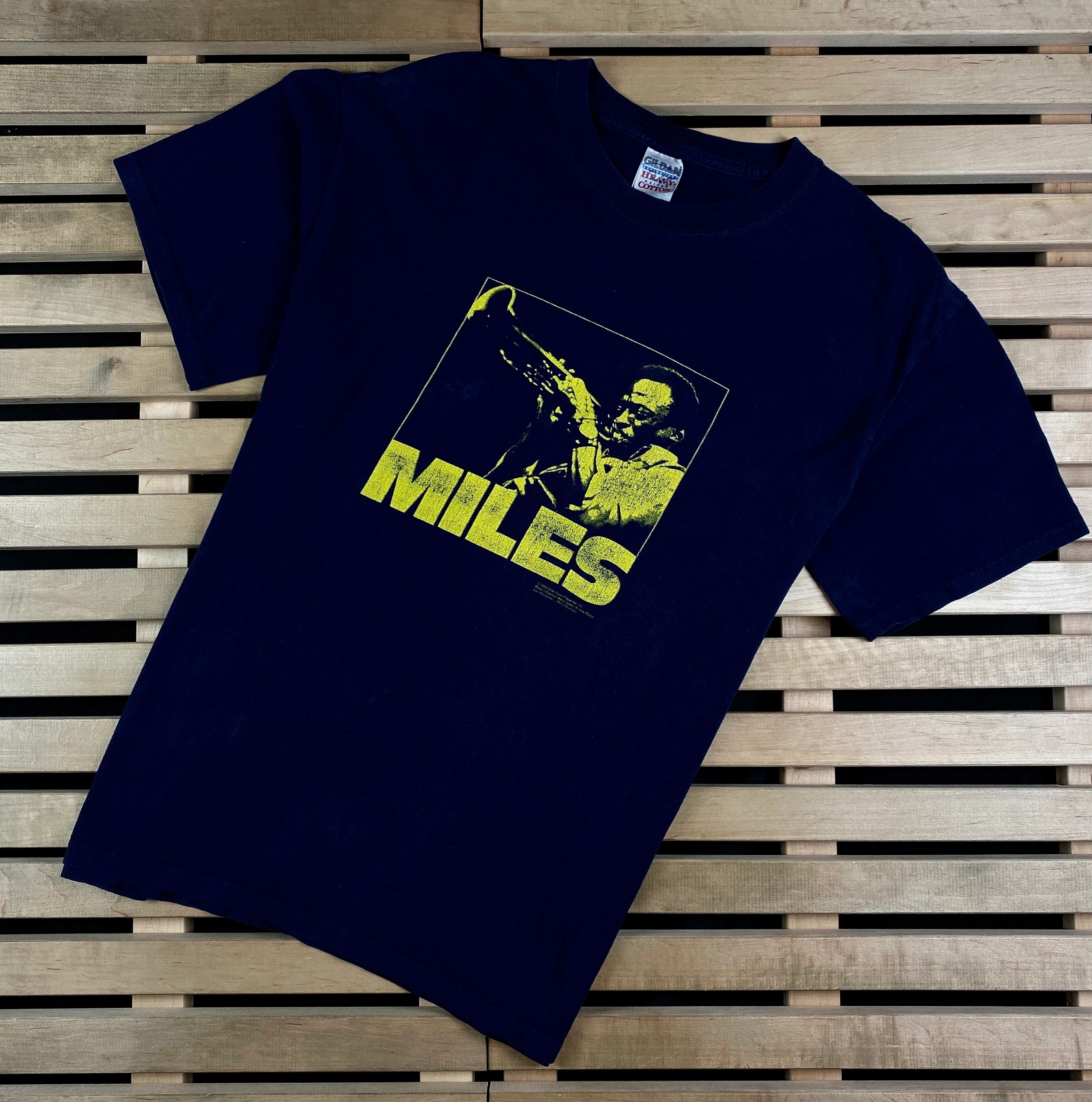 Band Tees × Vintage Mens Vintage T Shirt Miles 2004 Size L Size US L / EU 52-54 / 3 - 1 Thumbnail