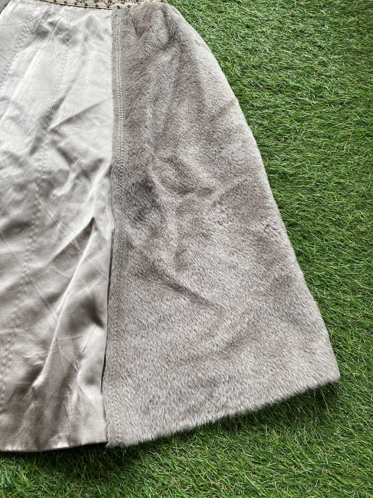 Louis Vuitton LOUIS VUITTON FUR SKIRT Size 26" / US 2 / IT 38 - 13 Thumbnail