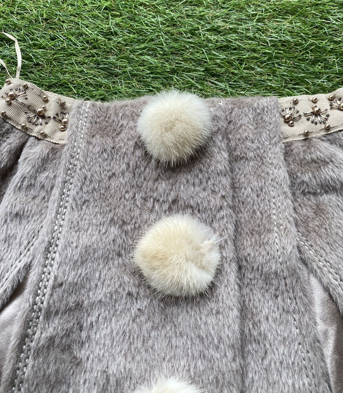 Louis Vuitton LOUIS VUITTON FUR SKIRT Size 26" / US 2 / IT 38 - 4 Thumbnail