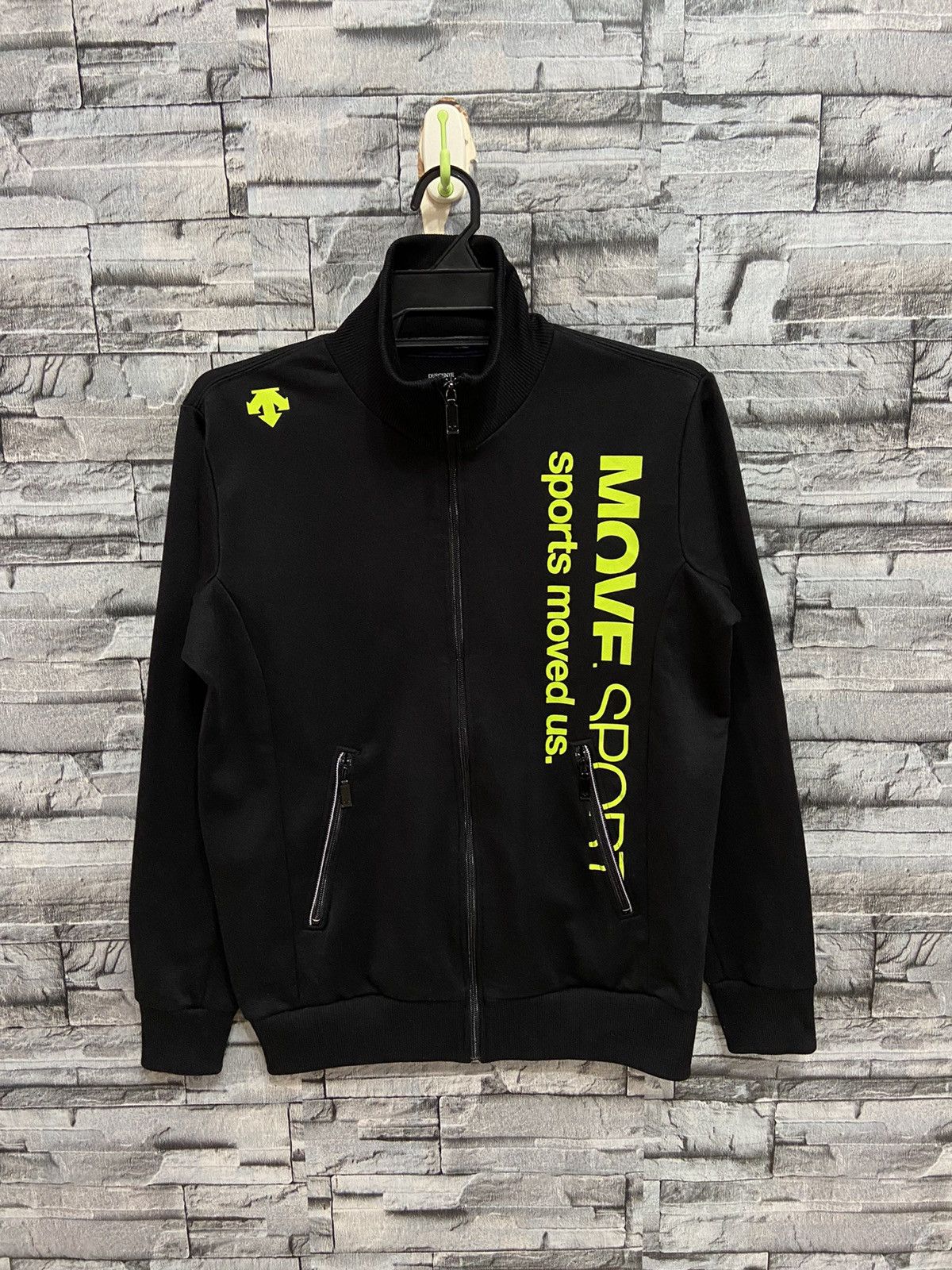 Japanese Brand Descente sweatshirt small logo size M Size US M / EU 48-50 / 2 - 2 Thumbnail