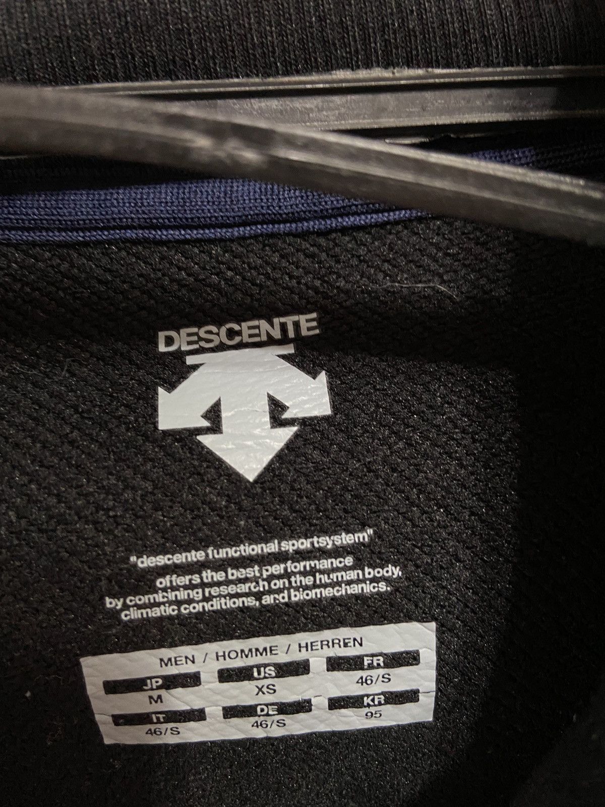 Japanese Brand Descente sweatshirt small logo size M Size US M / EU 48-50 / 2 - 4 Thumbnail