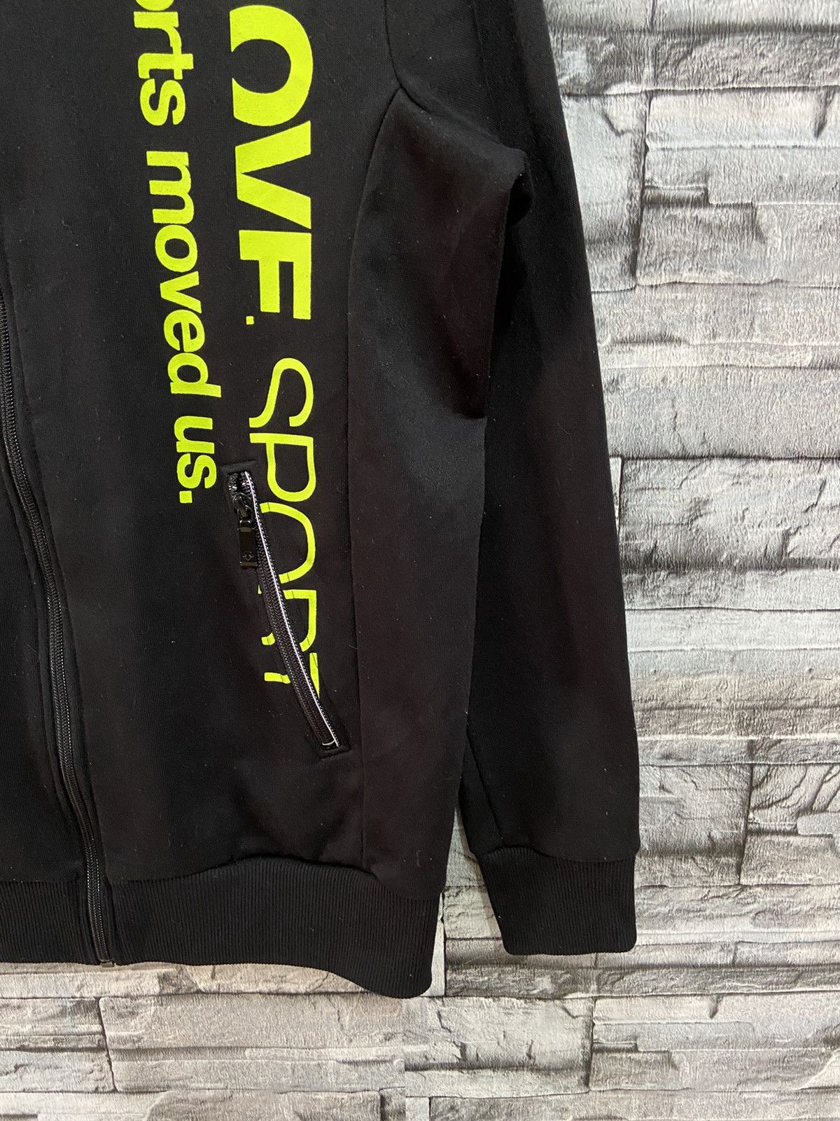 Japanese Brand Descente sweatshirt small logo size M Size US M / EU 48-50 / 2 - 6 Thumbnail
