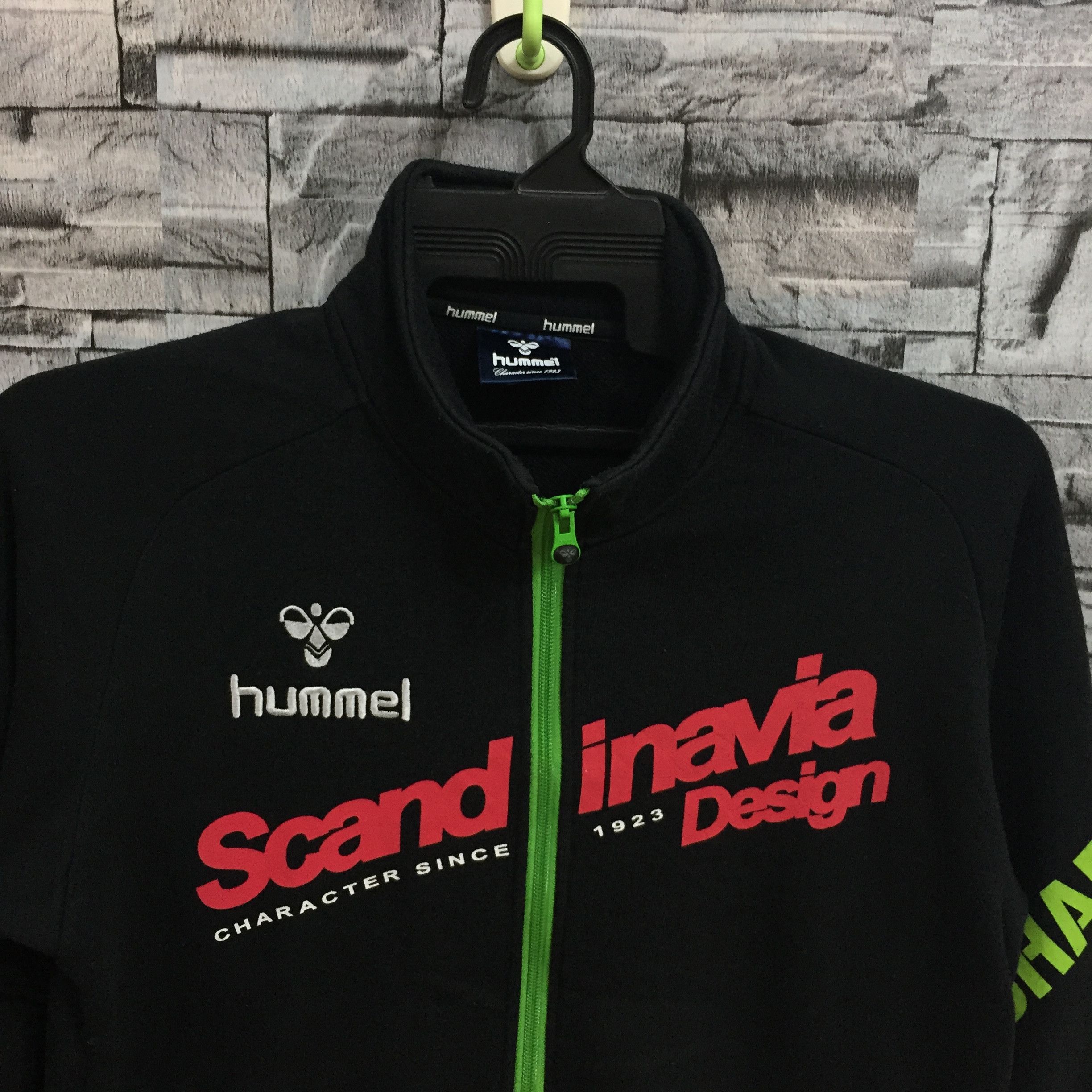 Hummel Vintage Hummel sweatshirt scandinavia design size M Size US M / EU 48-50 / 2 - 3 Thumbnail