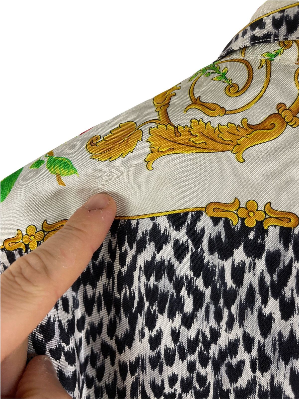 Versace Versace silk shirt butterfly vintage Size US M / EU 48-50 / 2 - 6 Thumbnail
