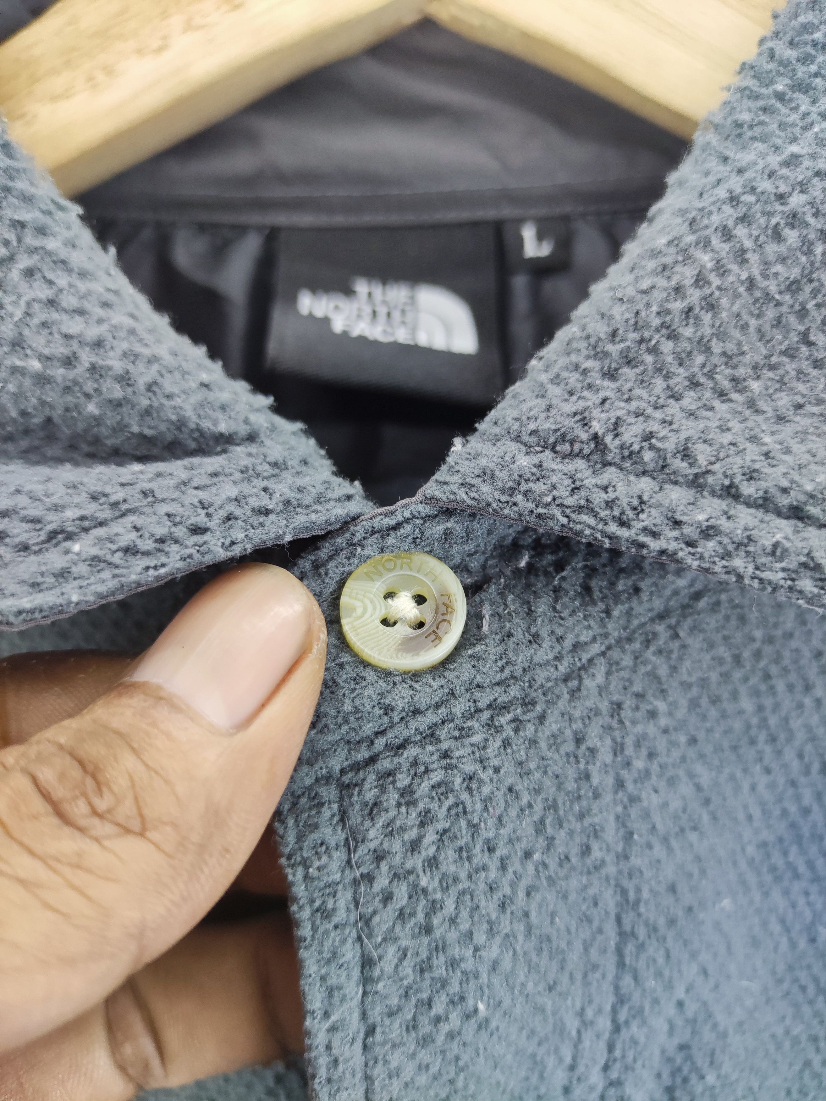 The North Face The North Face Shirts Button Up Size US L / EU 52-54 / 3 - 4 Thumbnail