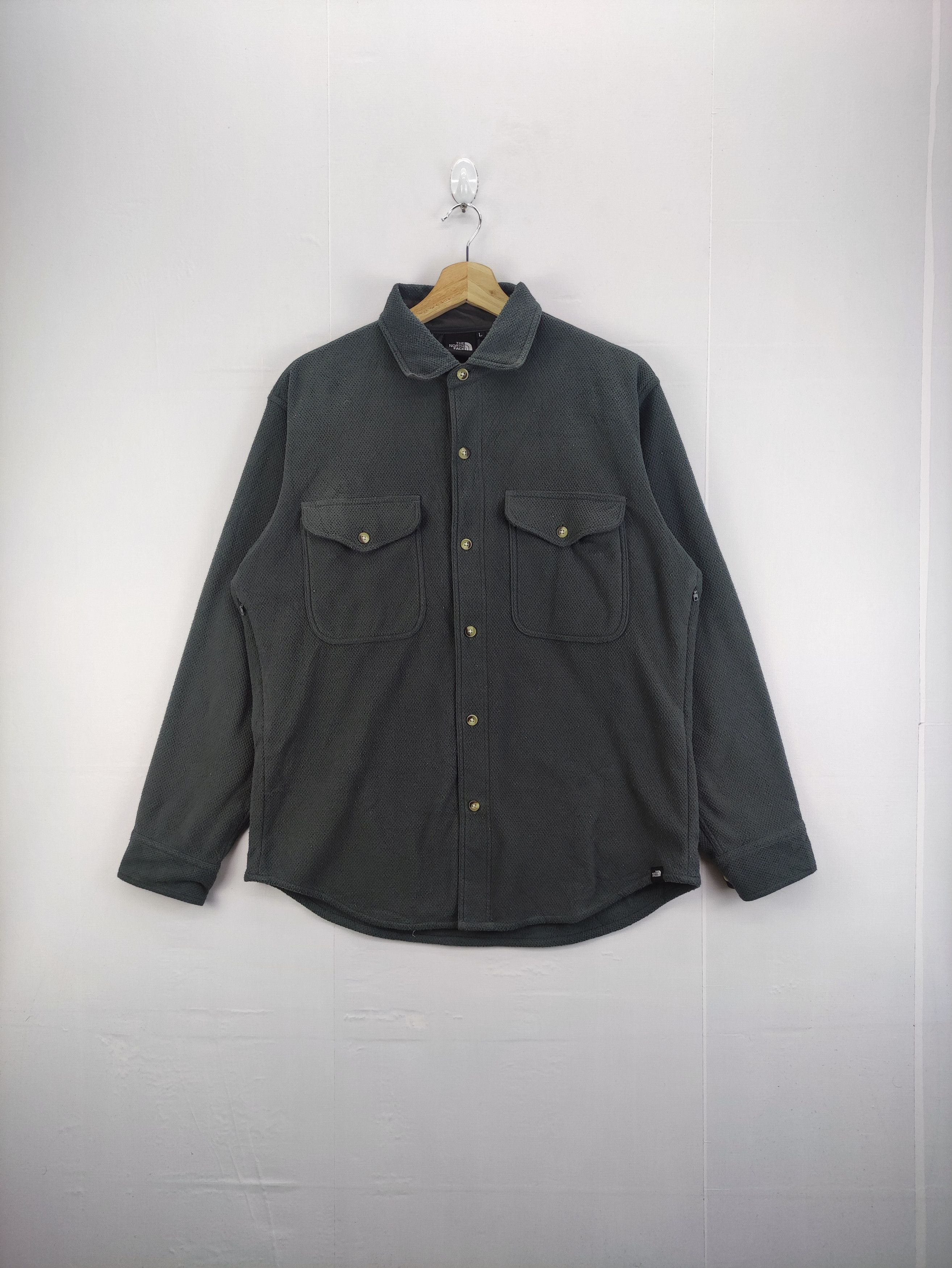 The North Face The North Face Shirts Button Up Size US L / EU 52-54 / 3 - 1 Thumbnail