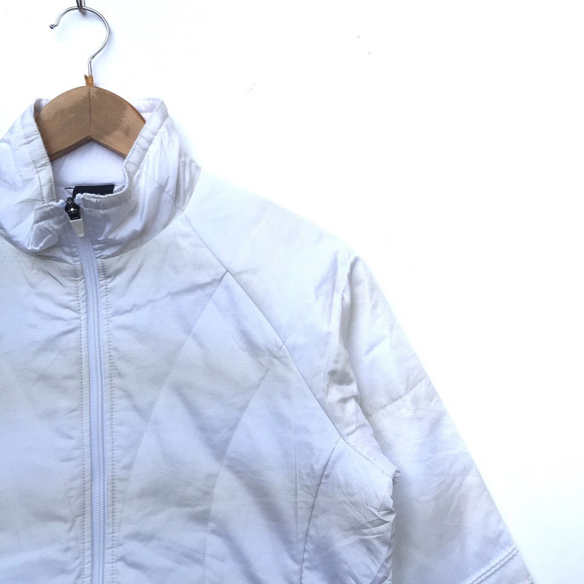 Nike Nike Swoosh Multicolour Puffer Jacket | Stripes Zipper. Swag Size US XXS / EU 40 - 2 Thumbnail